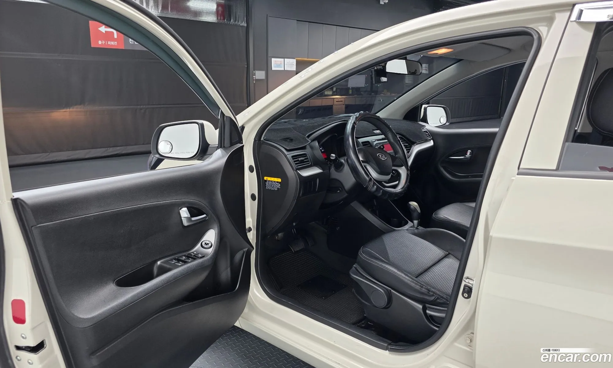 Kia Morning 2011 KNABX511BCT143576 — 4