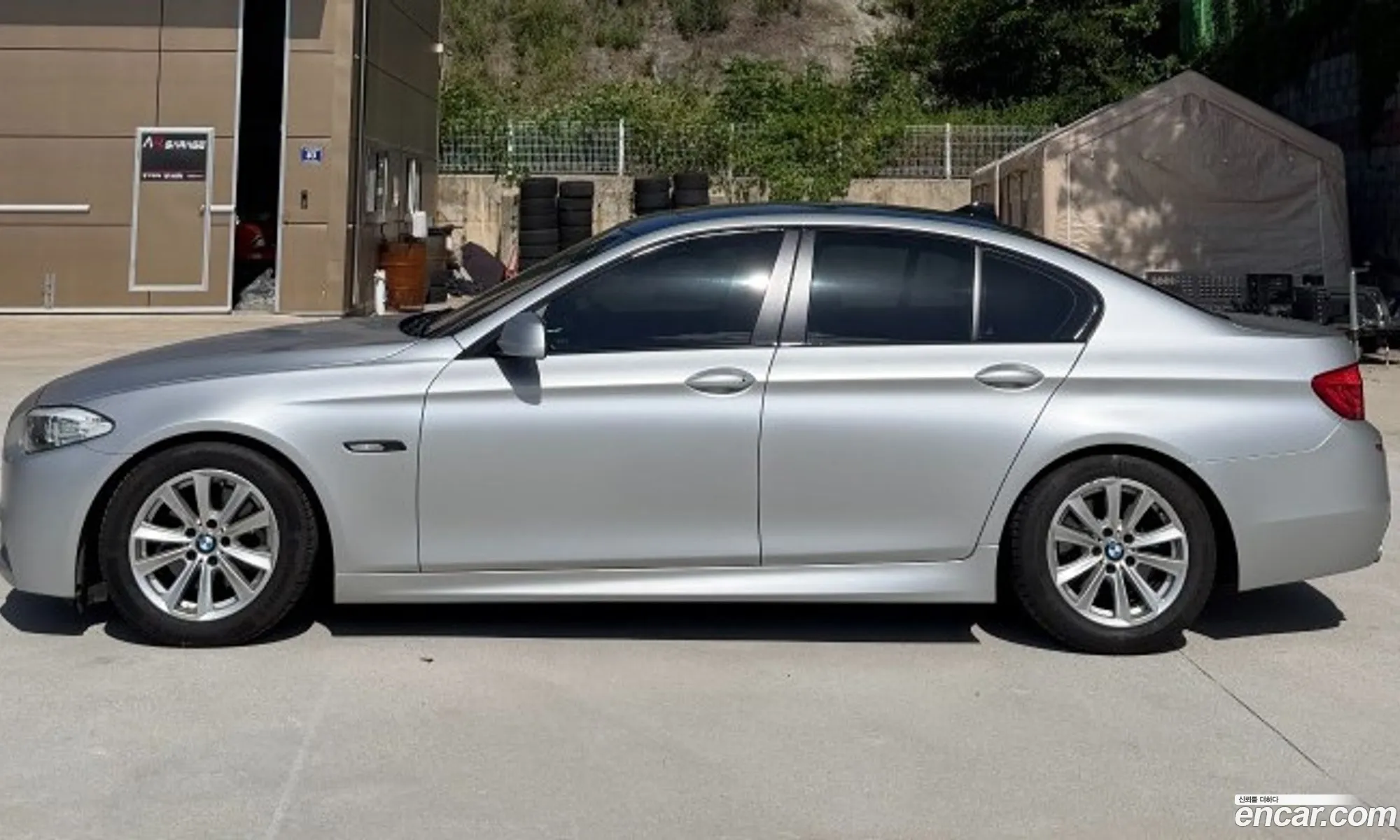 BMW 5 Series 2010 — 4
