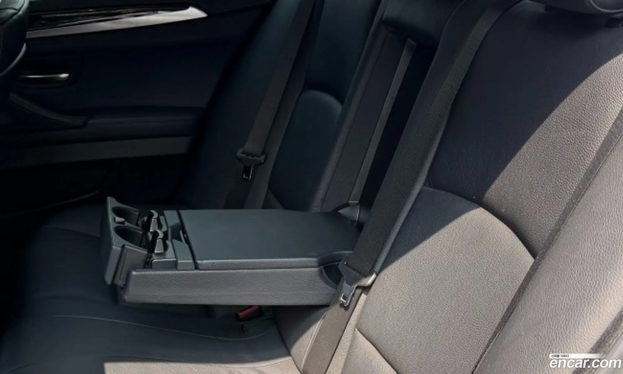 BMW 5 Series 2010 — 7