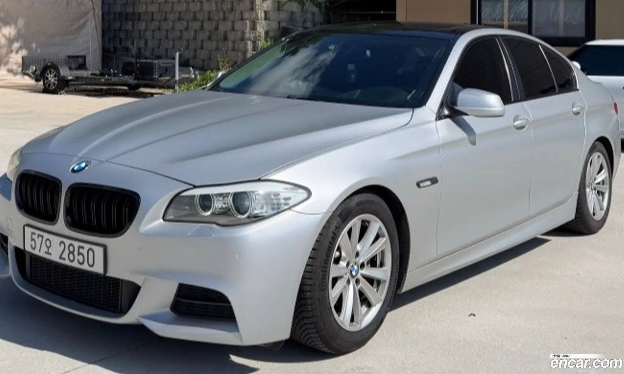 BMW 5 Series 2010 — 17
