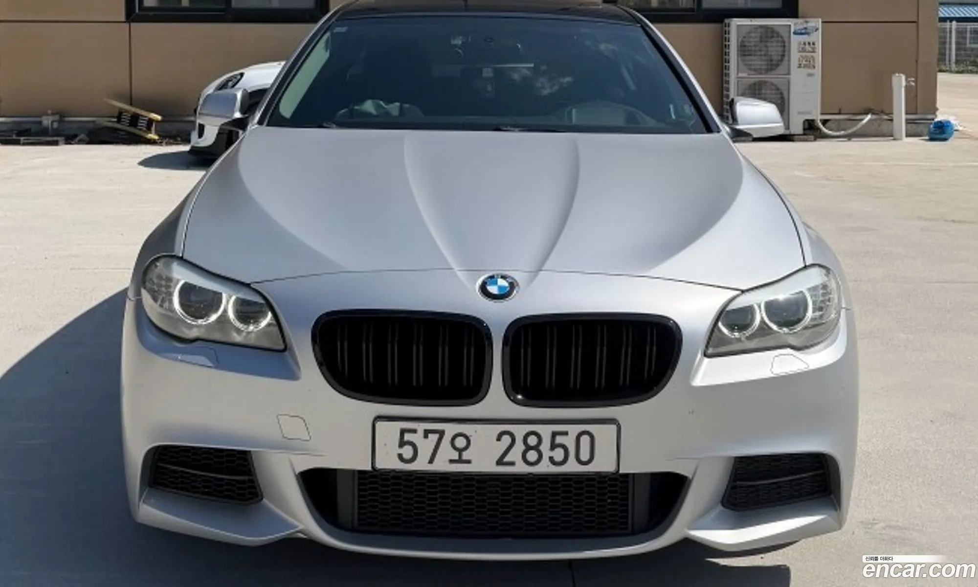 BMW 5 Series 2010 — 13