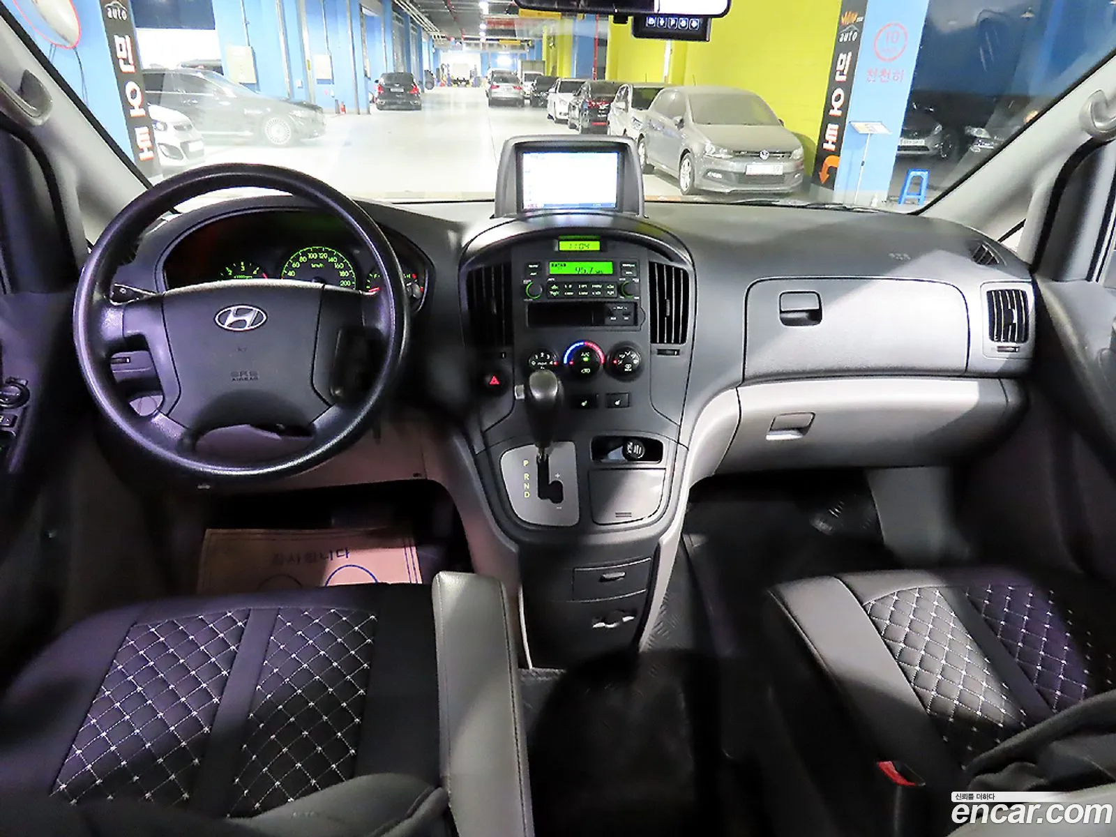 Hyundai Grand Starex 2015 — 14