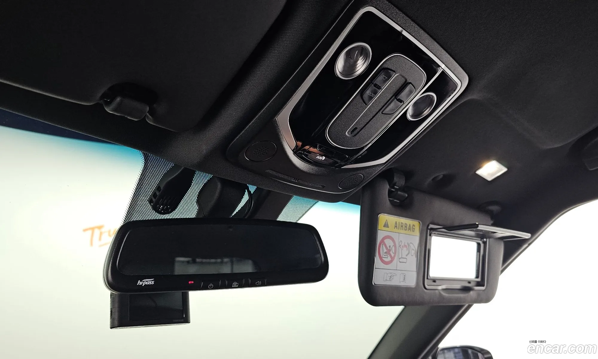 KG Mobility (SsangYong) Torres EVX 2023 — 12