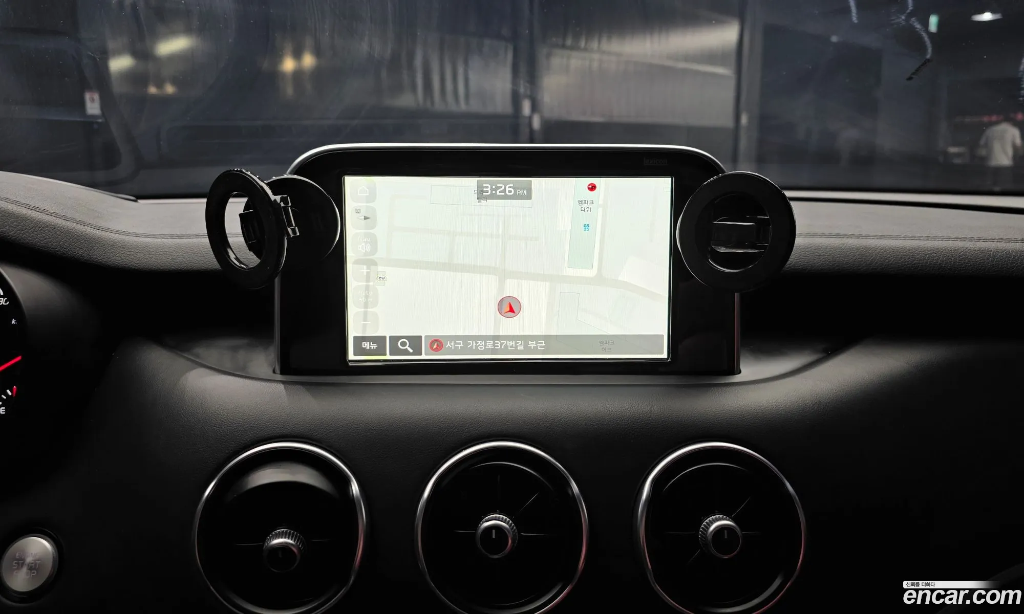 Kia Stinger 2017 KNAE751CDJS005695 — 16