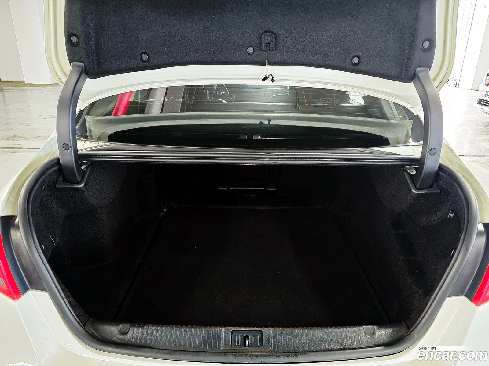 Renault Korea (Samsung) SM7 2012 — 10