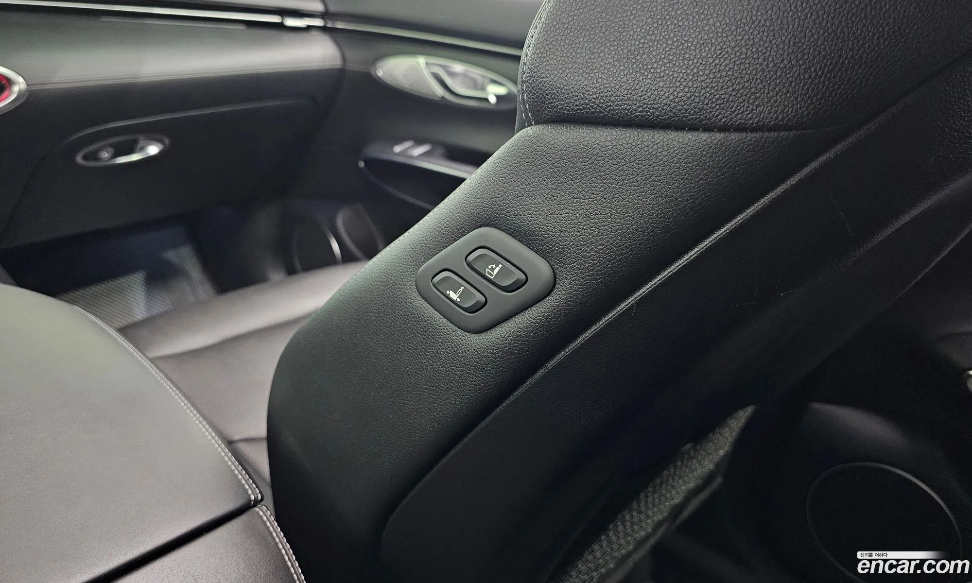 Genesis GV70 2022 KMTMA81BBNU070221 — 24