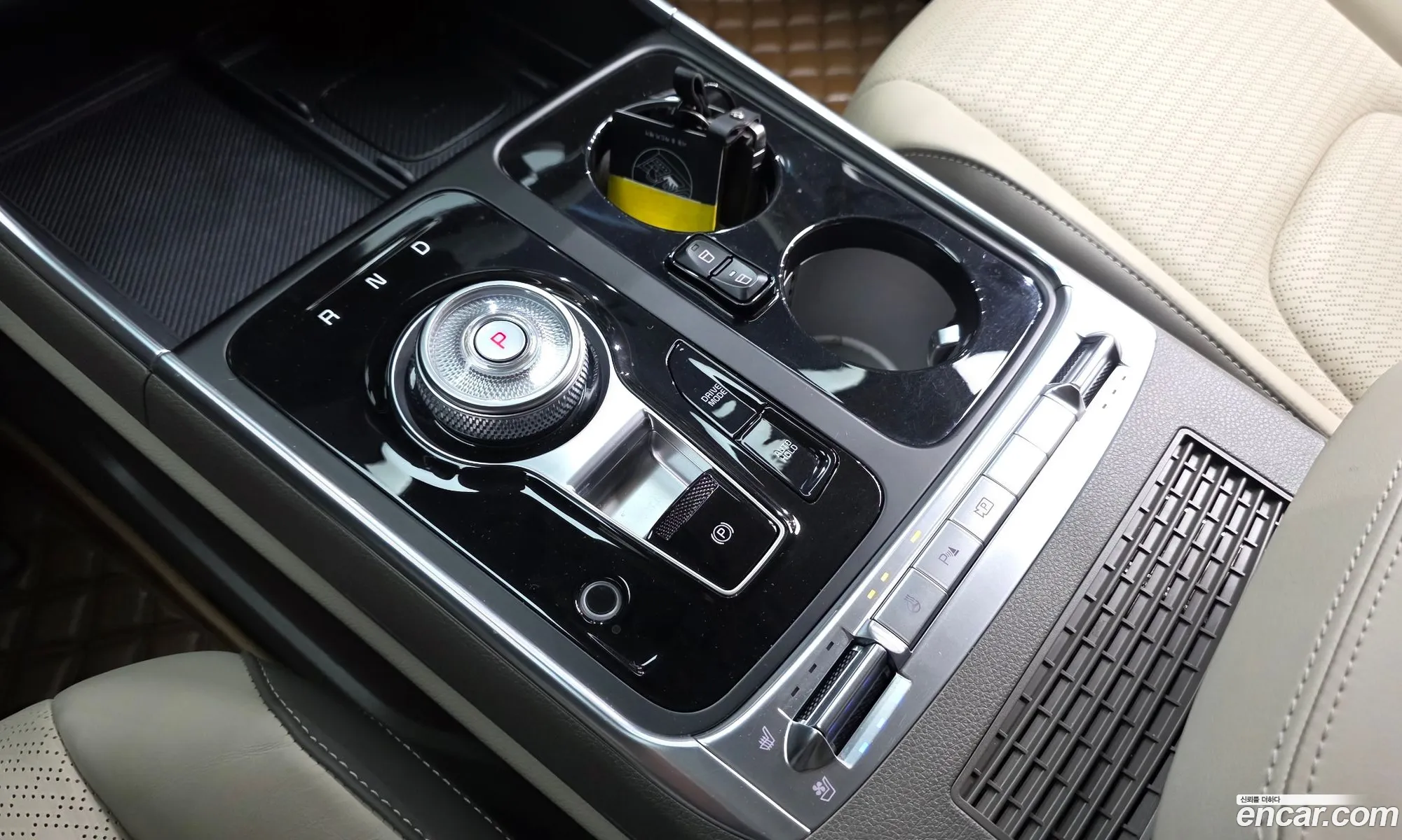 Kia Carnival 2024 KNANE813BRS428373 — 6