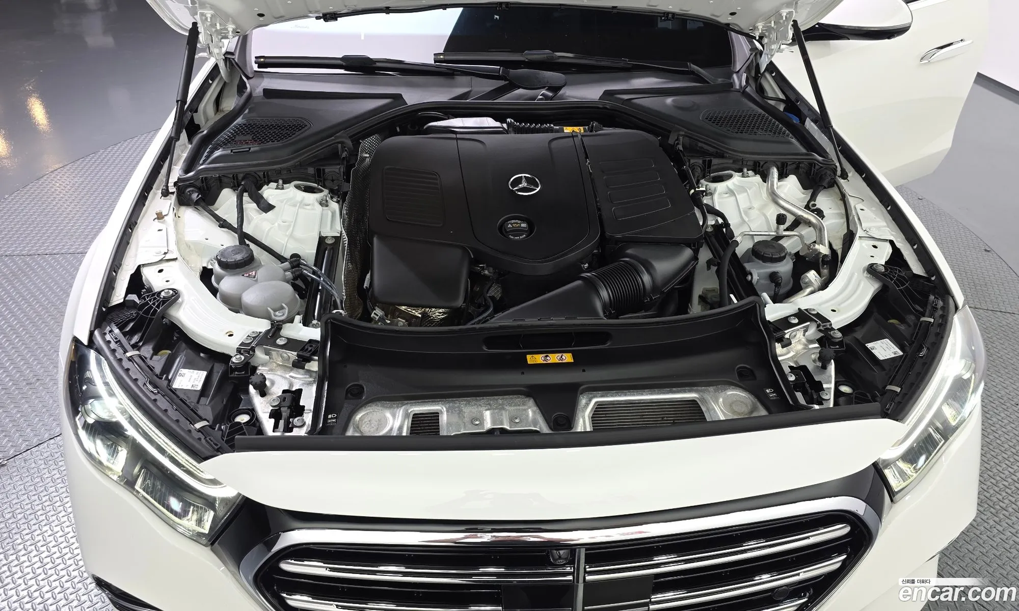 Mercedes-Benz E-Class W214 2024 — 8