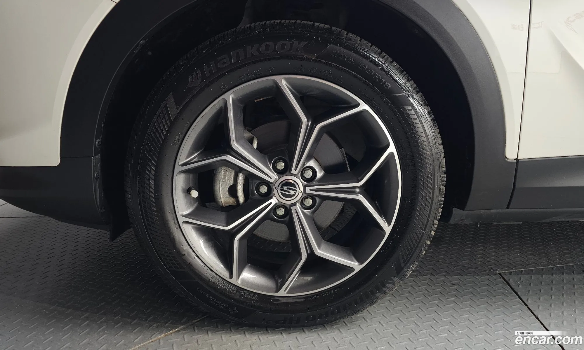 KG Mobility (SsangYong) Beautiful Korando 2019 KPBAH3AP1KP003564 — 22