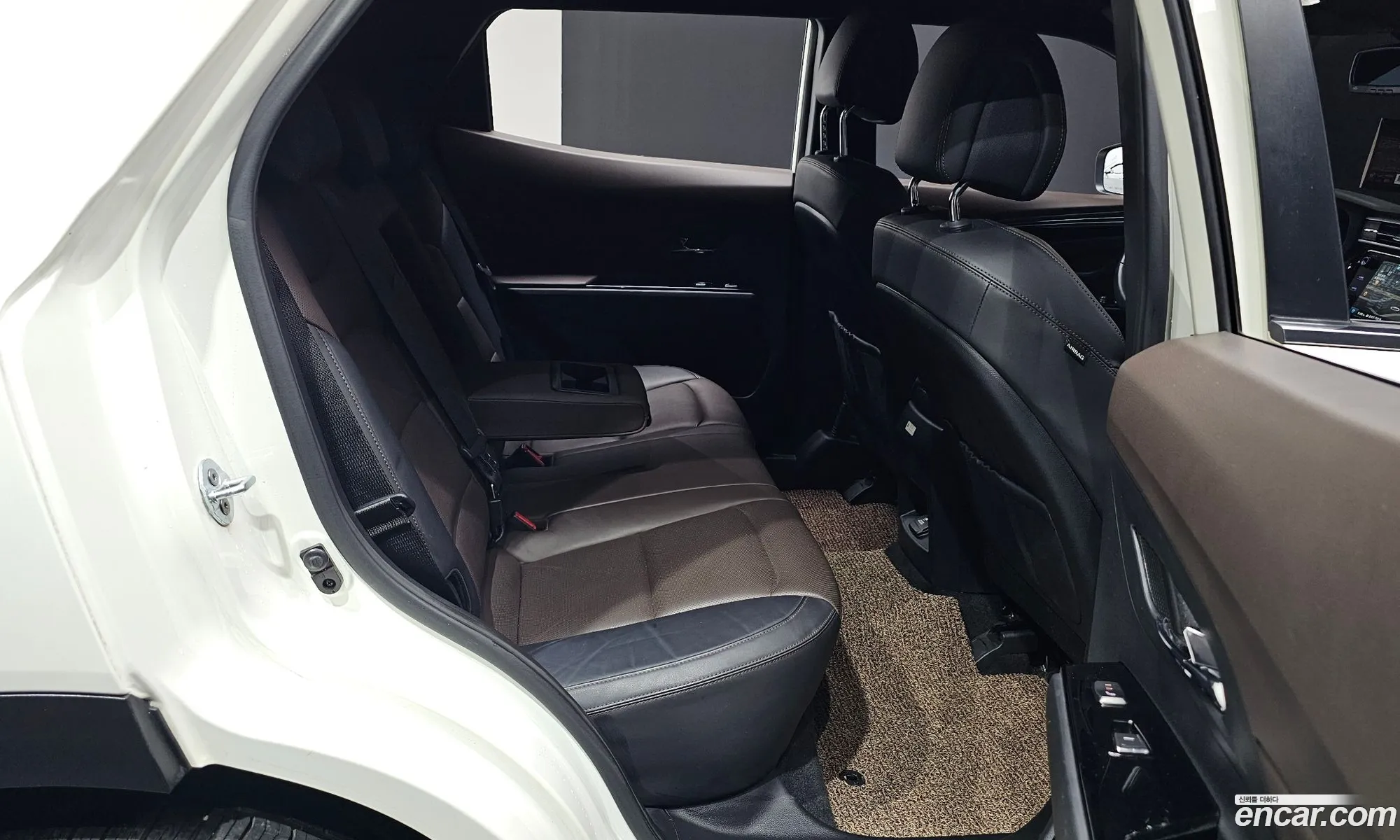 KG Mobility (SsangYong) Beautiful Korando 2019 KPBAH3AP1KP003564 — 3