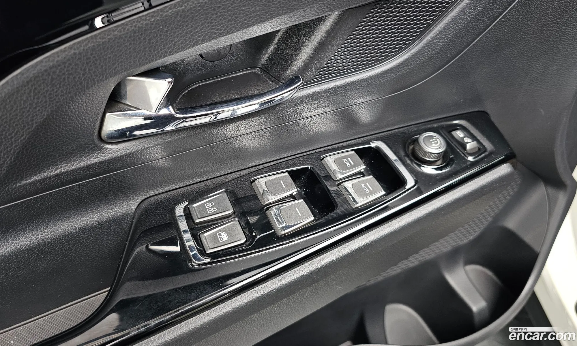 KG Mobility (SsangYong) Beautiful Korando 2019 KPBAH3AP1KP003564 — 2