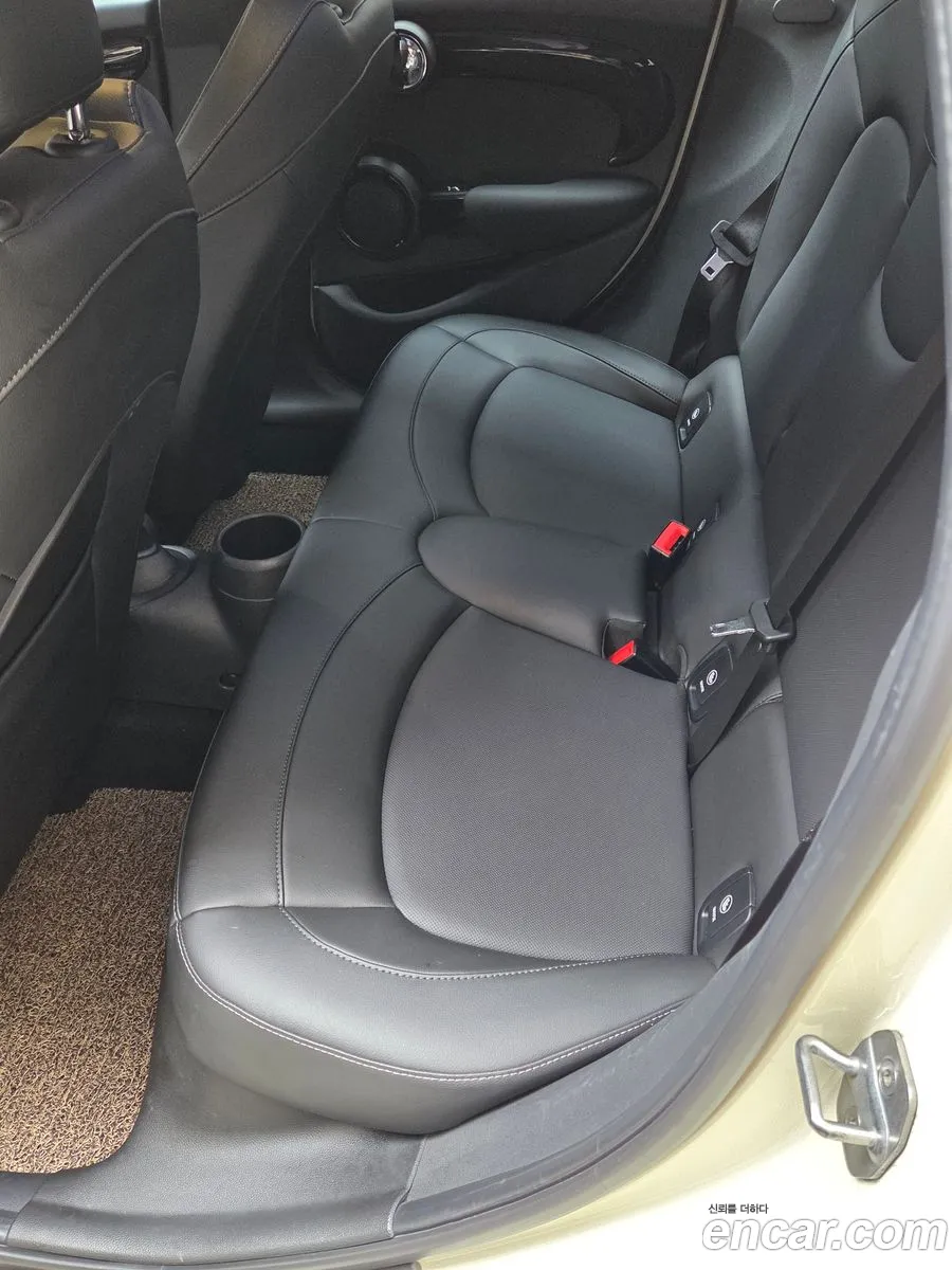 Mini Cooper 2019 — 6