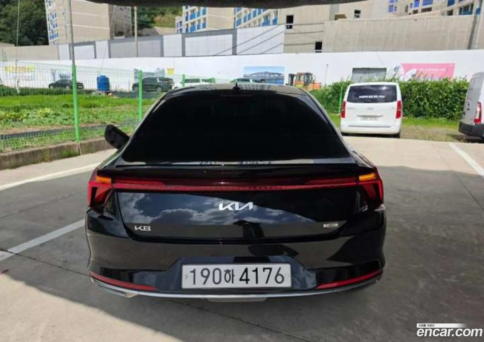 Kia K8 Hybrid 2023 — 3