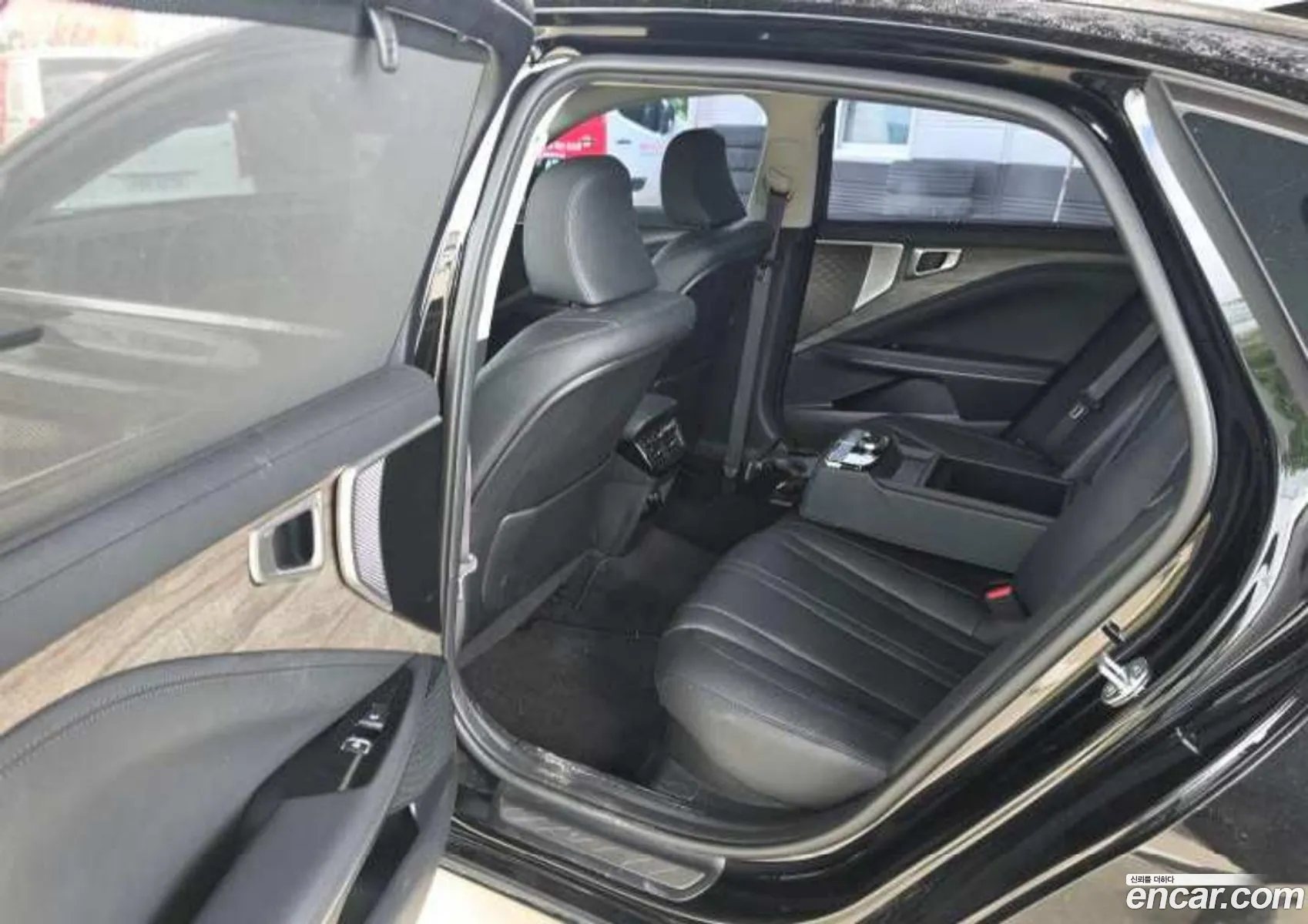 Kia K8 Hybrid 2023 — 4