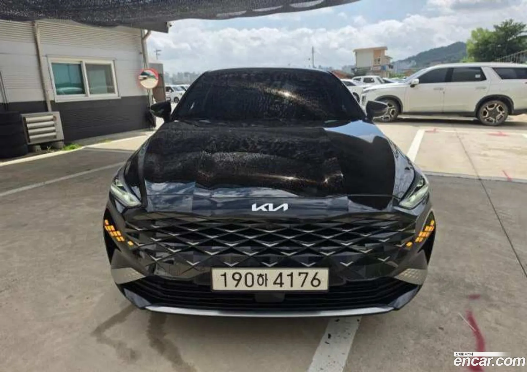 Kia K8 Hybrid 2023 — 11