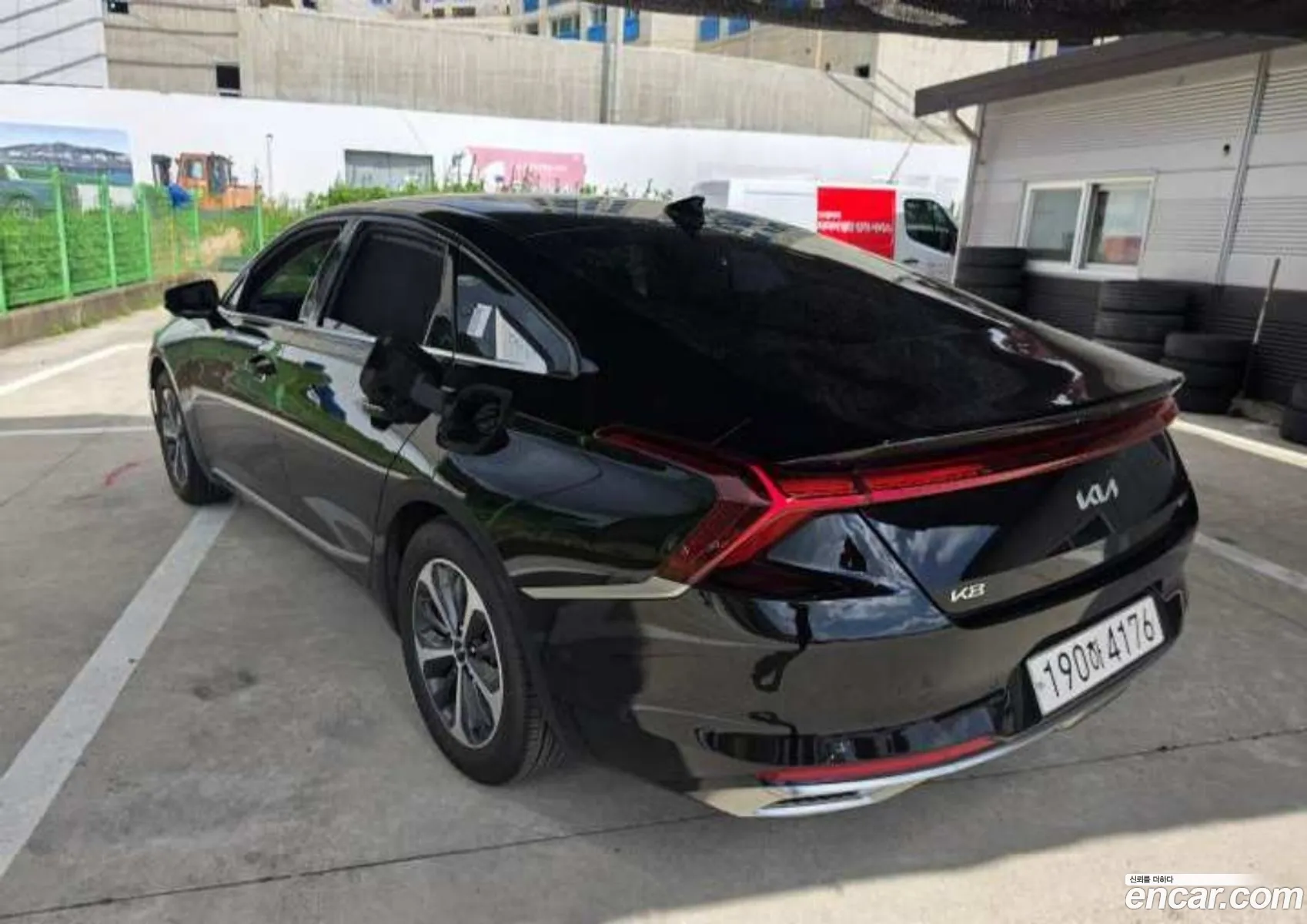 Kia K8 Hybrid 2023 — 14