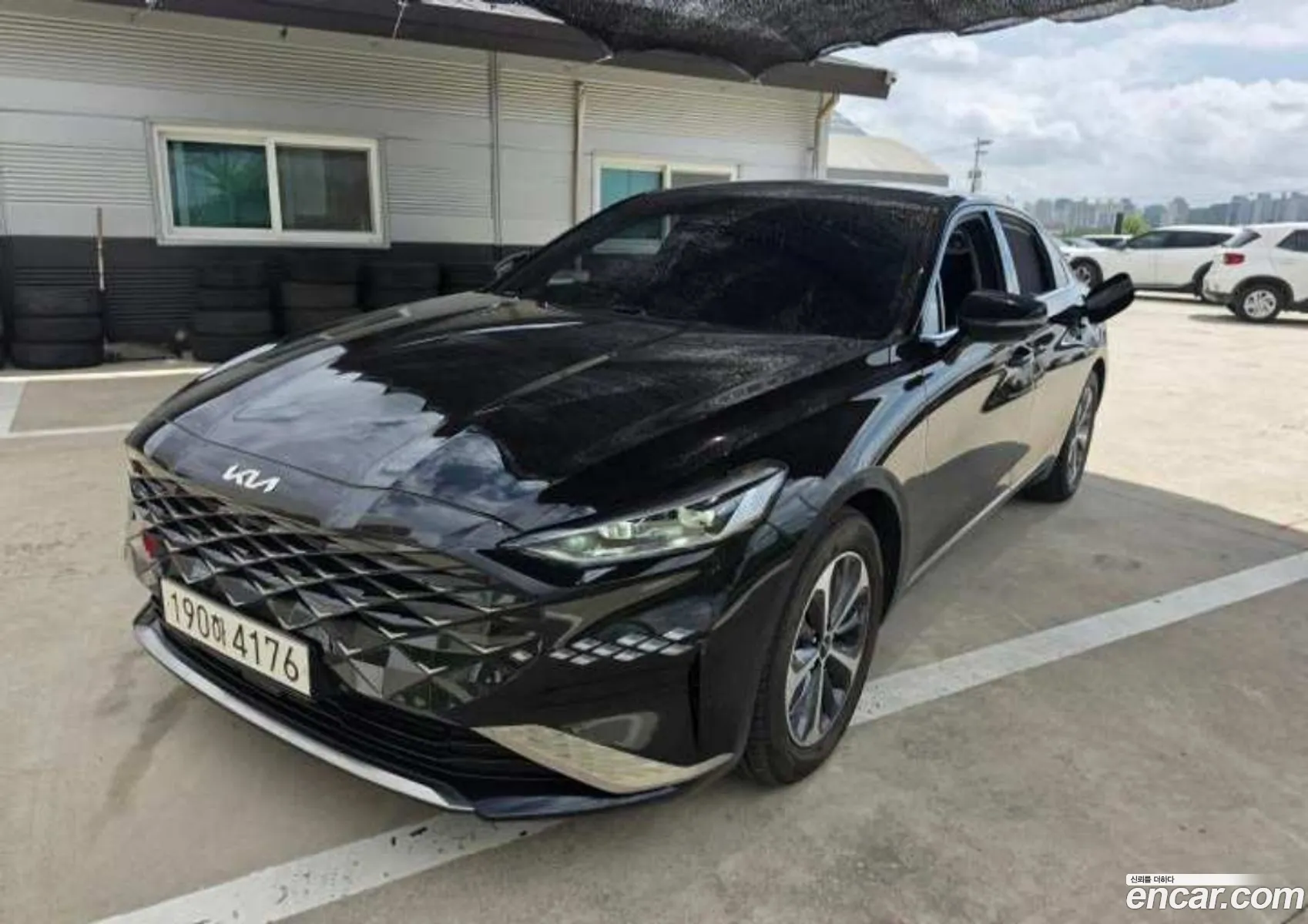 Kia K8 Hybrid 2023 — 13
