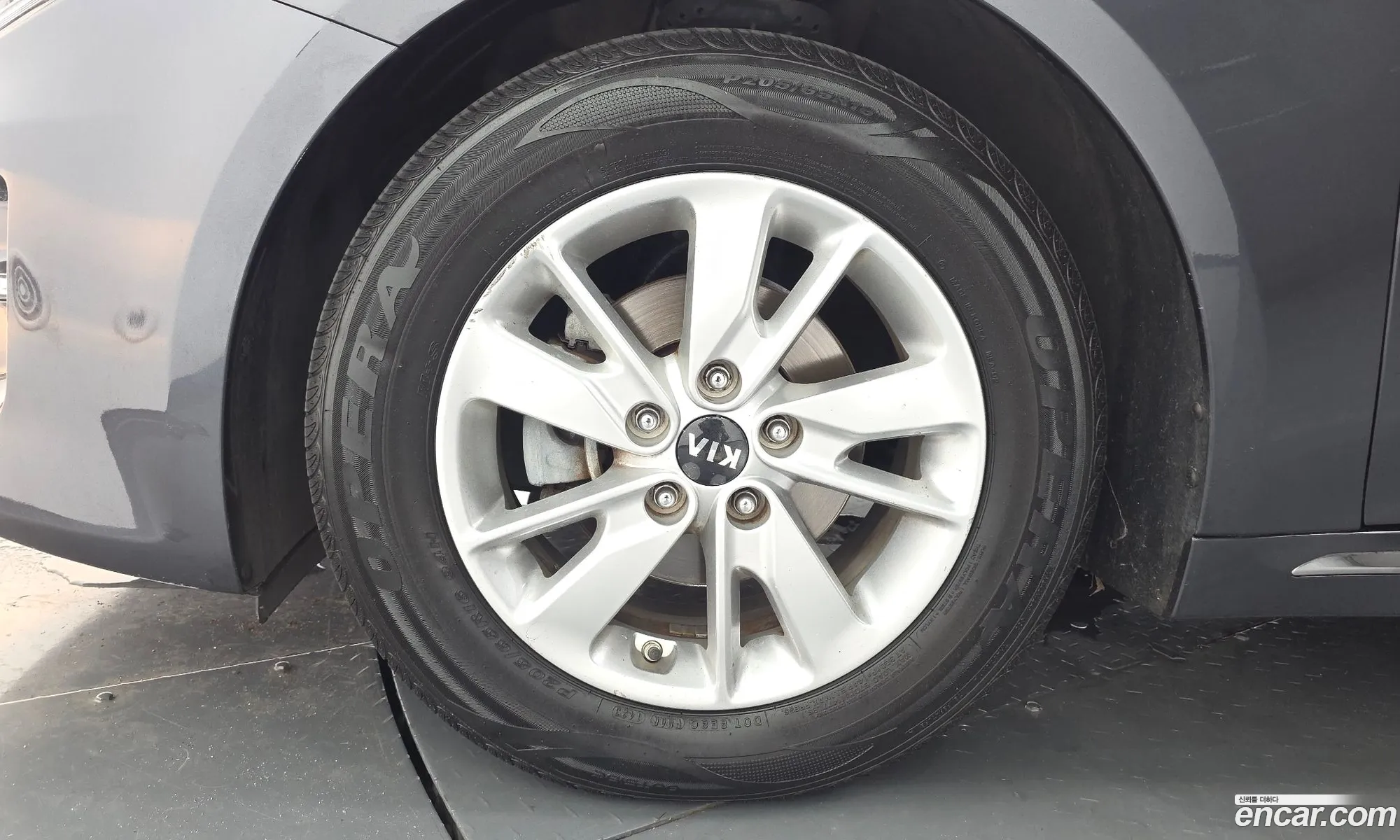 Kia K5 2017 — 5
