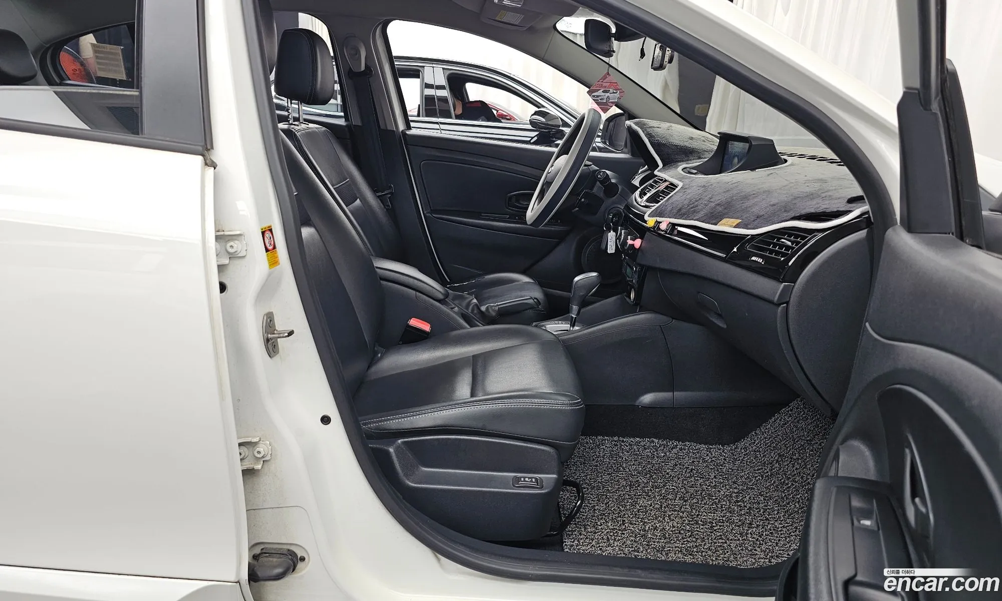 Renault Korea (Samsung) SM3 Neo