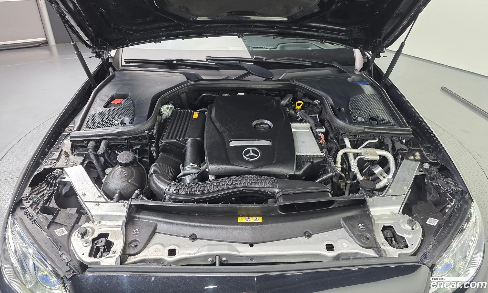 Mercedes-Benz E-Class W213 2019 WDDZF4KB3KA637317 — 6