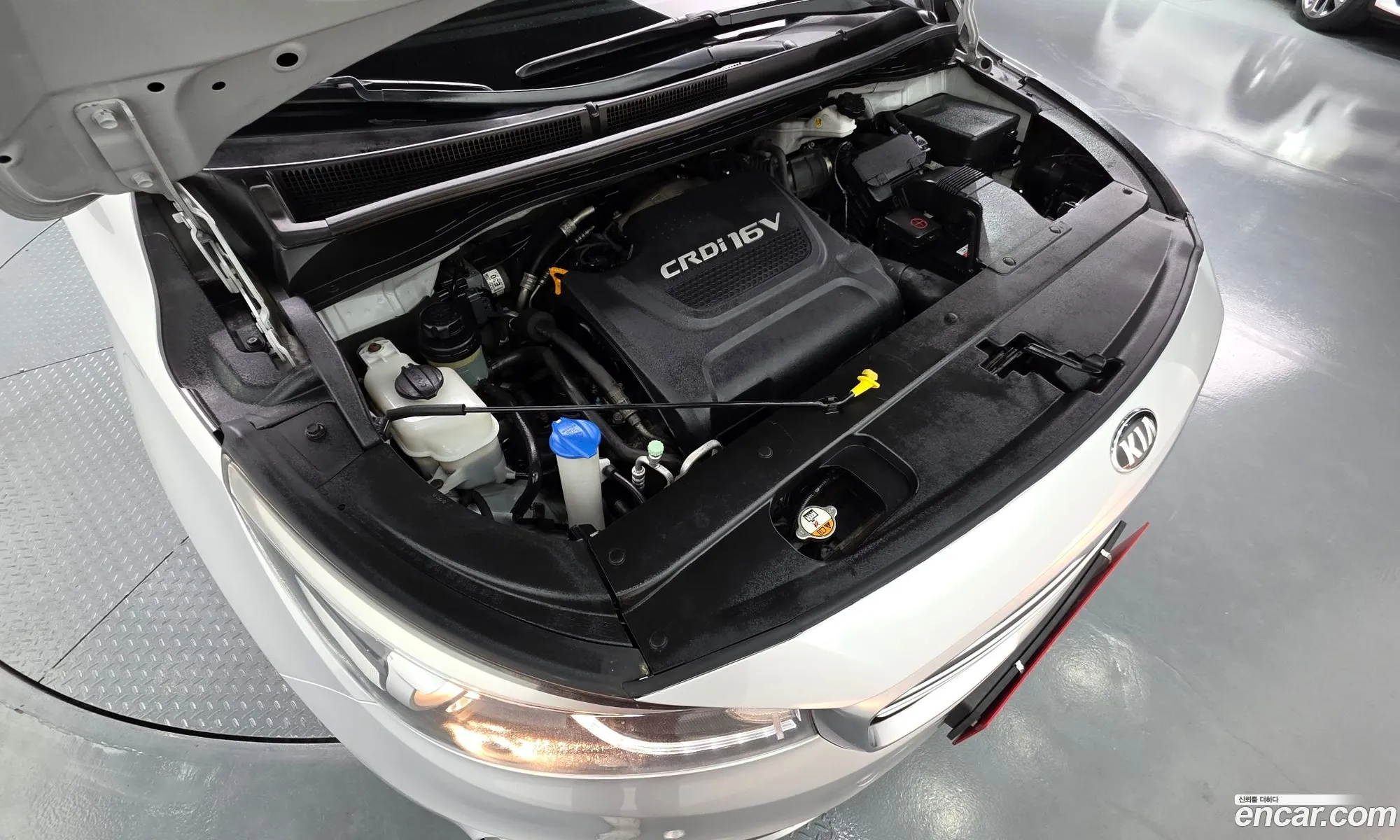 Kia Carnival 2014 — 9