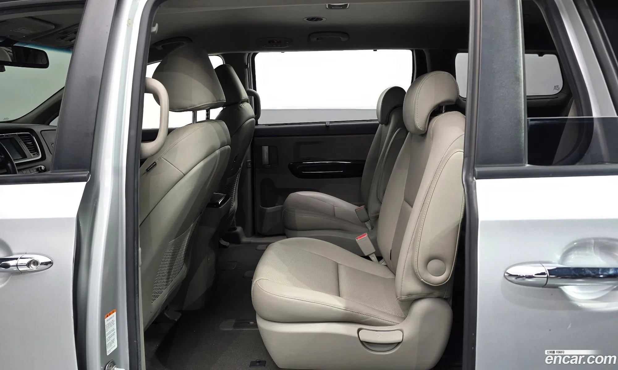 Kia Carnival 2014 — 14