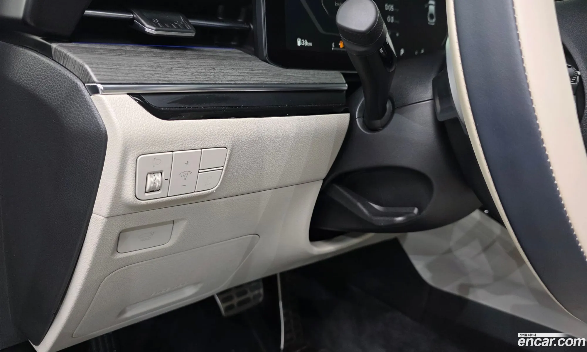Kia K5 2025 KNAG541ABSA362473 — 8