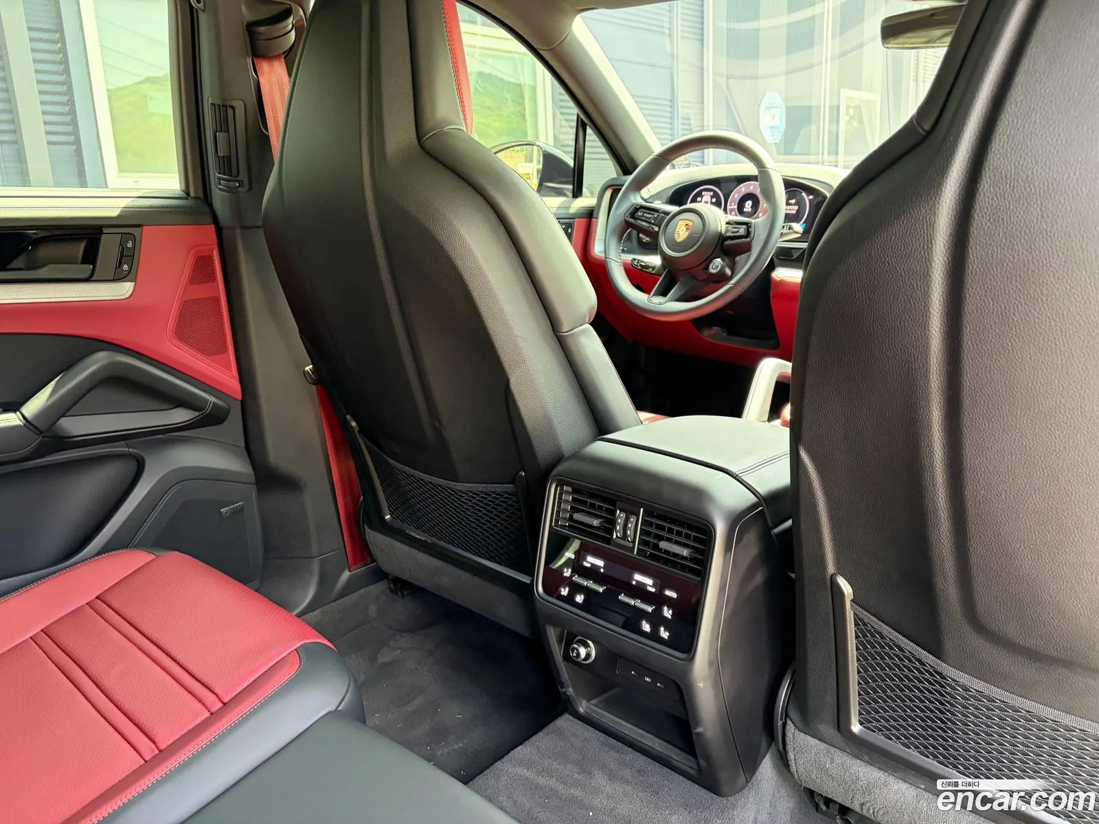 Porsche Cayenne 2025 — 12