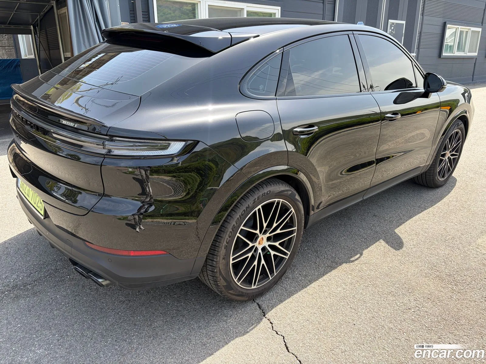Porsche Cayenne 2025 — 5