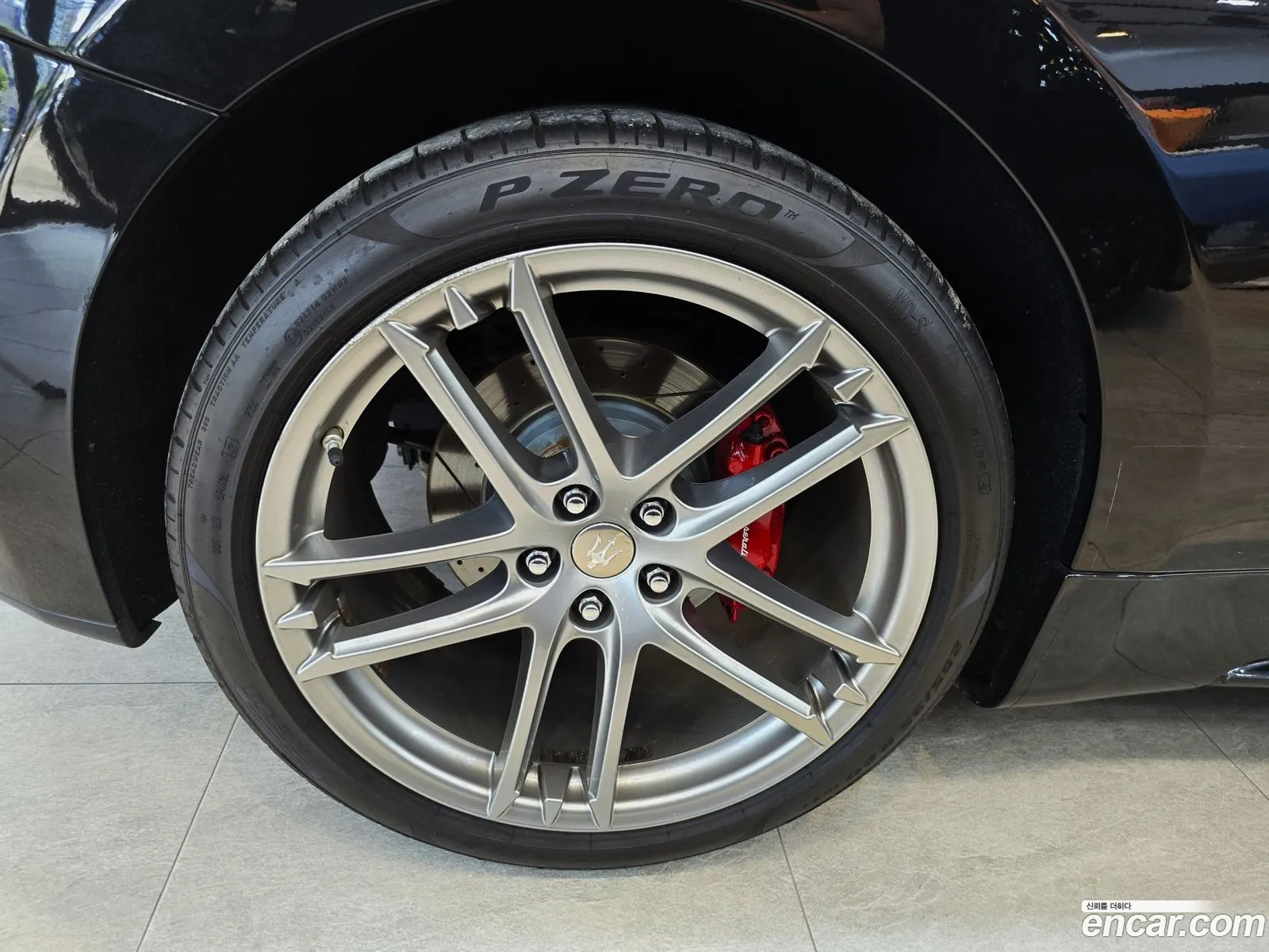 Maserati GranTurismo 2016 — 10