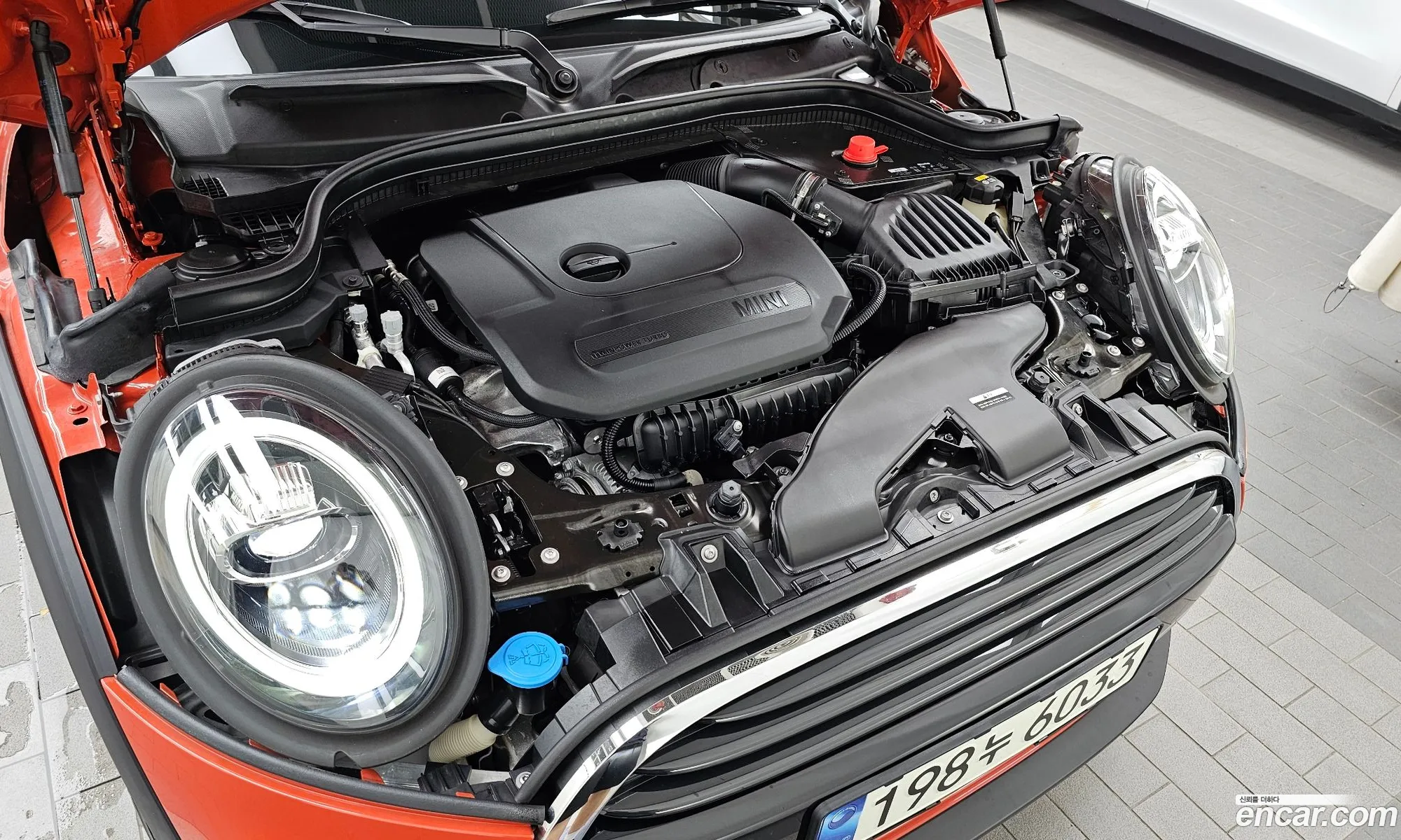 Mini Cooper 2021 WMWXV7102M2N93830 — 5