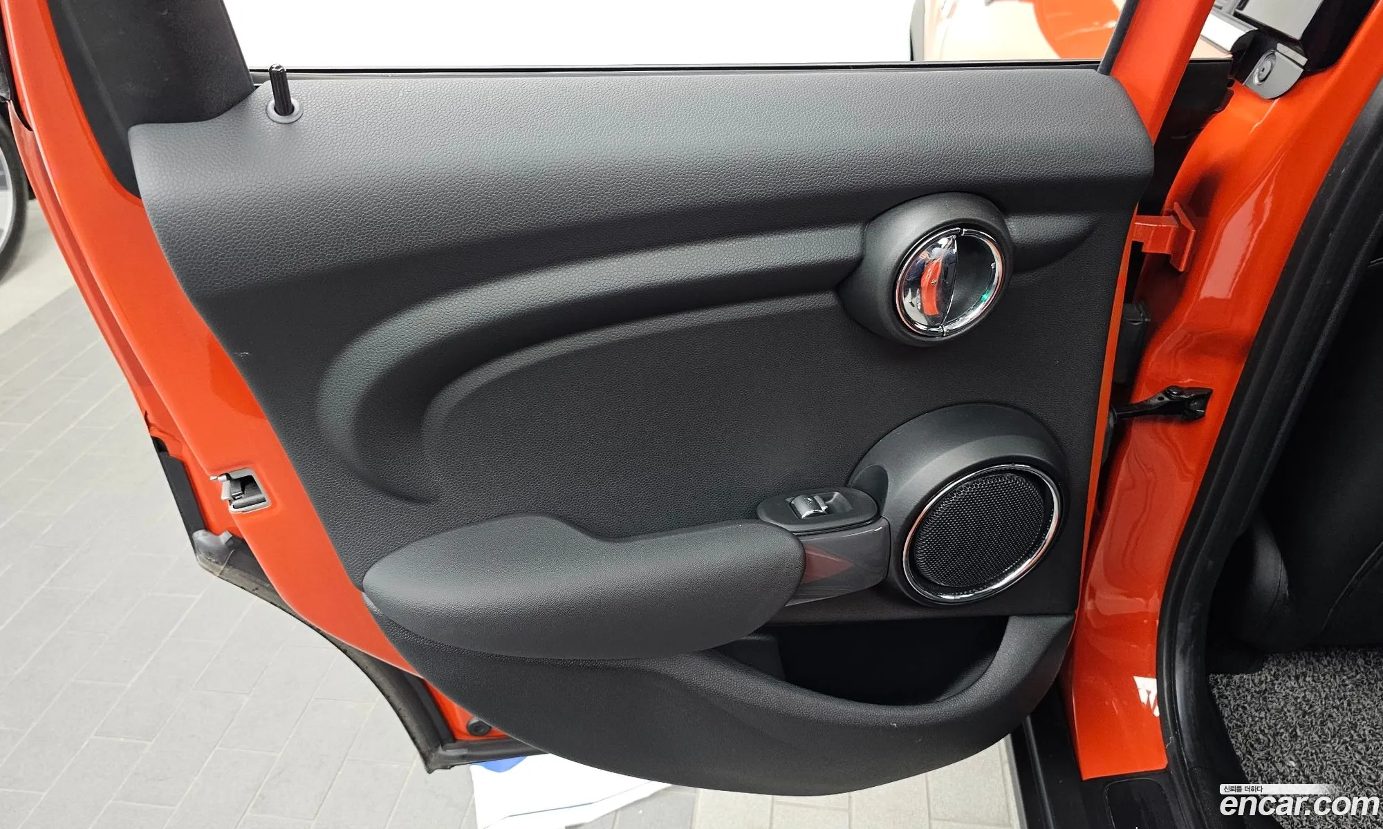 Mini Cooper 2021 WMWXV7102M2N93830 — 26