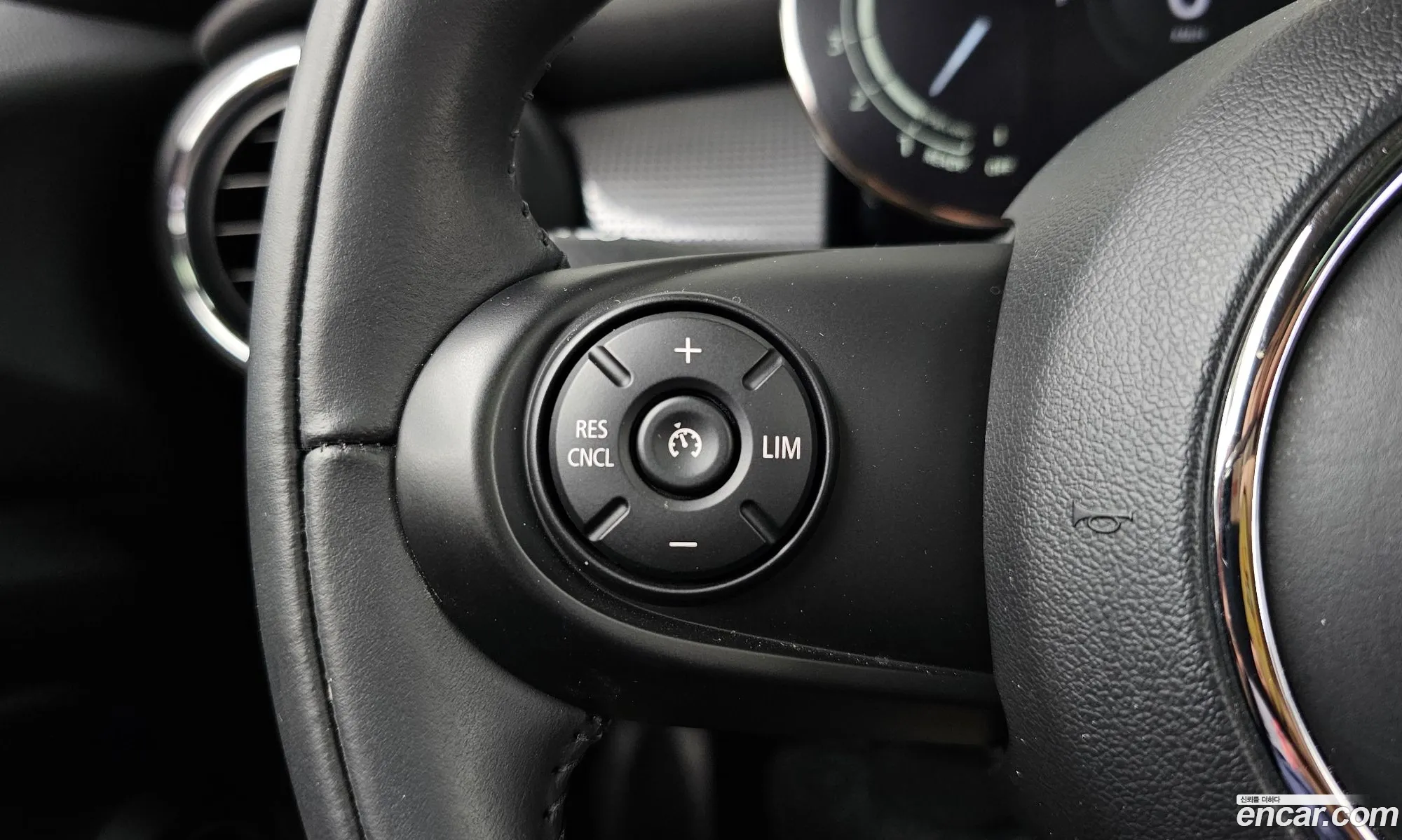 Mini Cooper 2021 WMWXV7102M2N93830 — 18