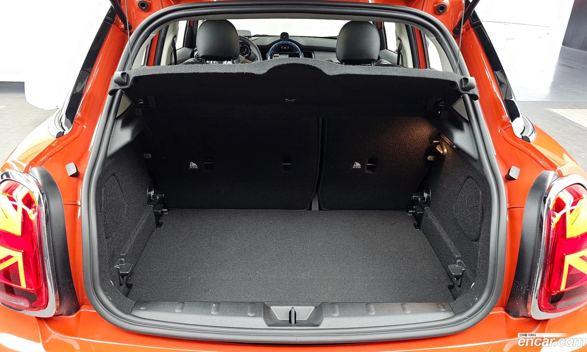 Mini Cooper 2021 WMWXV7102M2N93830 — 9