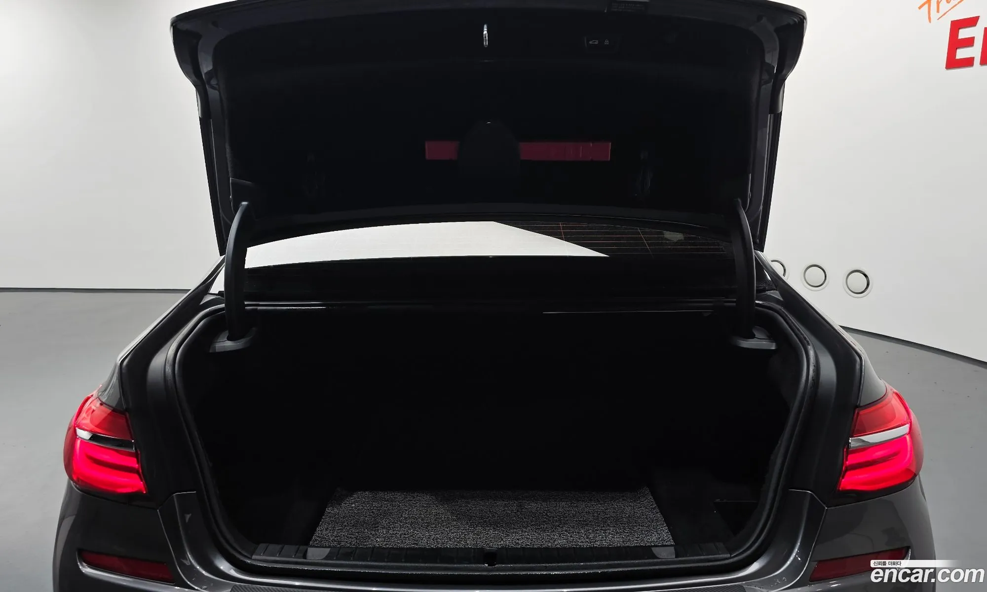 BMW 7 Series 2019 WBA7G6102KB244457 — 18