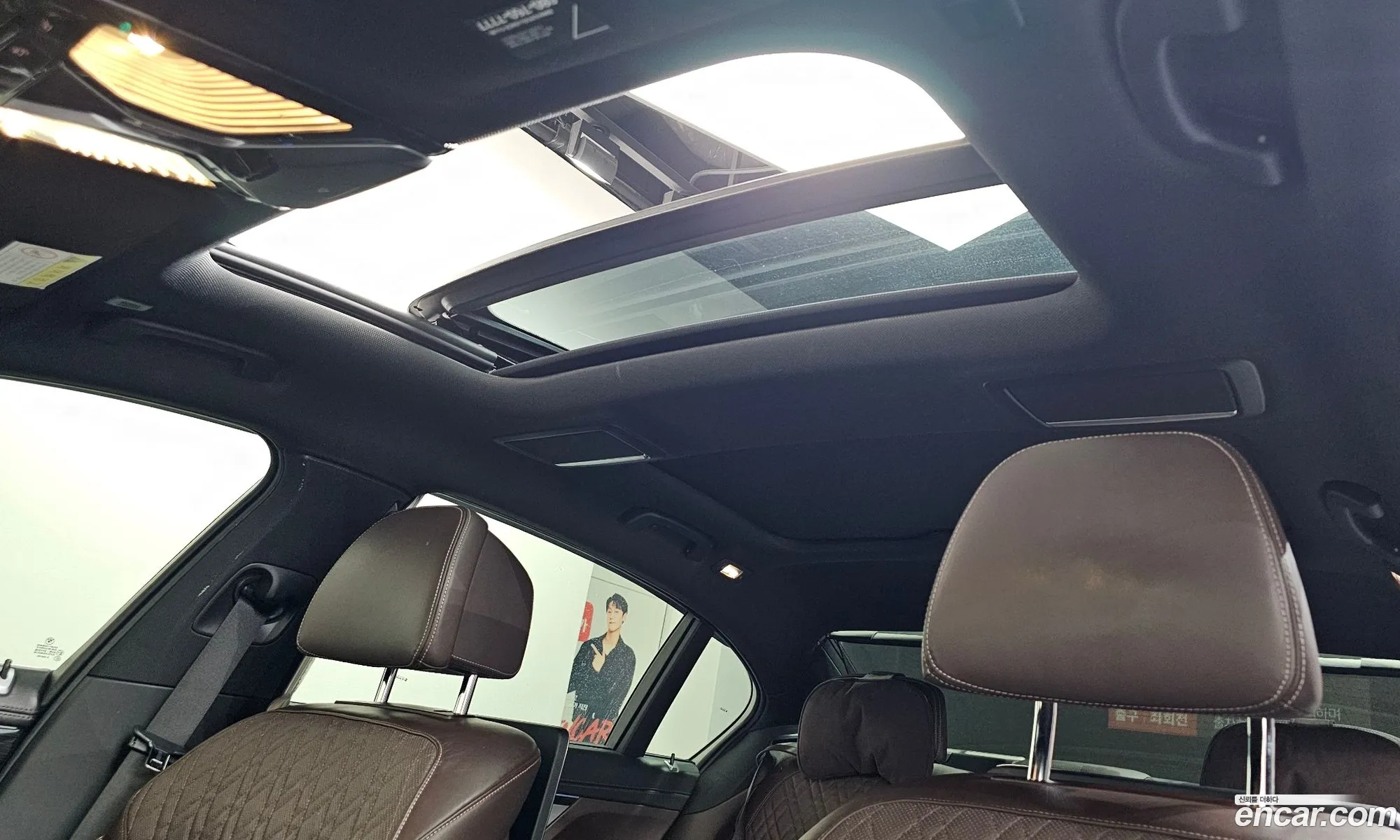 BMW 7 Series 2019 WBA7G6102KB244457 — 24