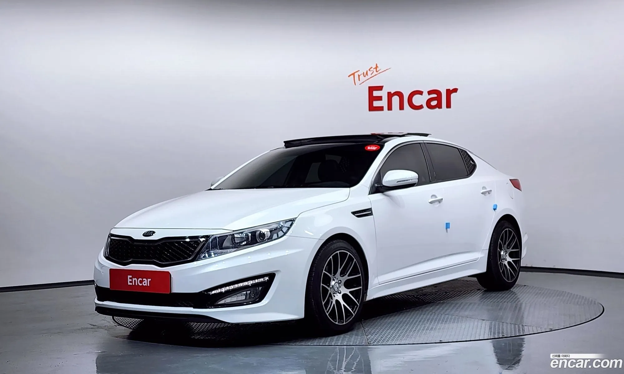 Kia K5 2012 KNAGN416BDA341404 — 25