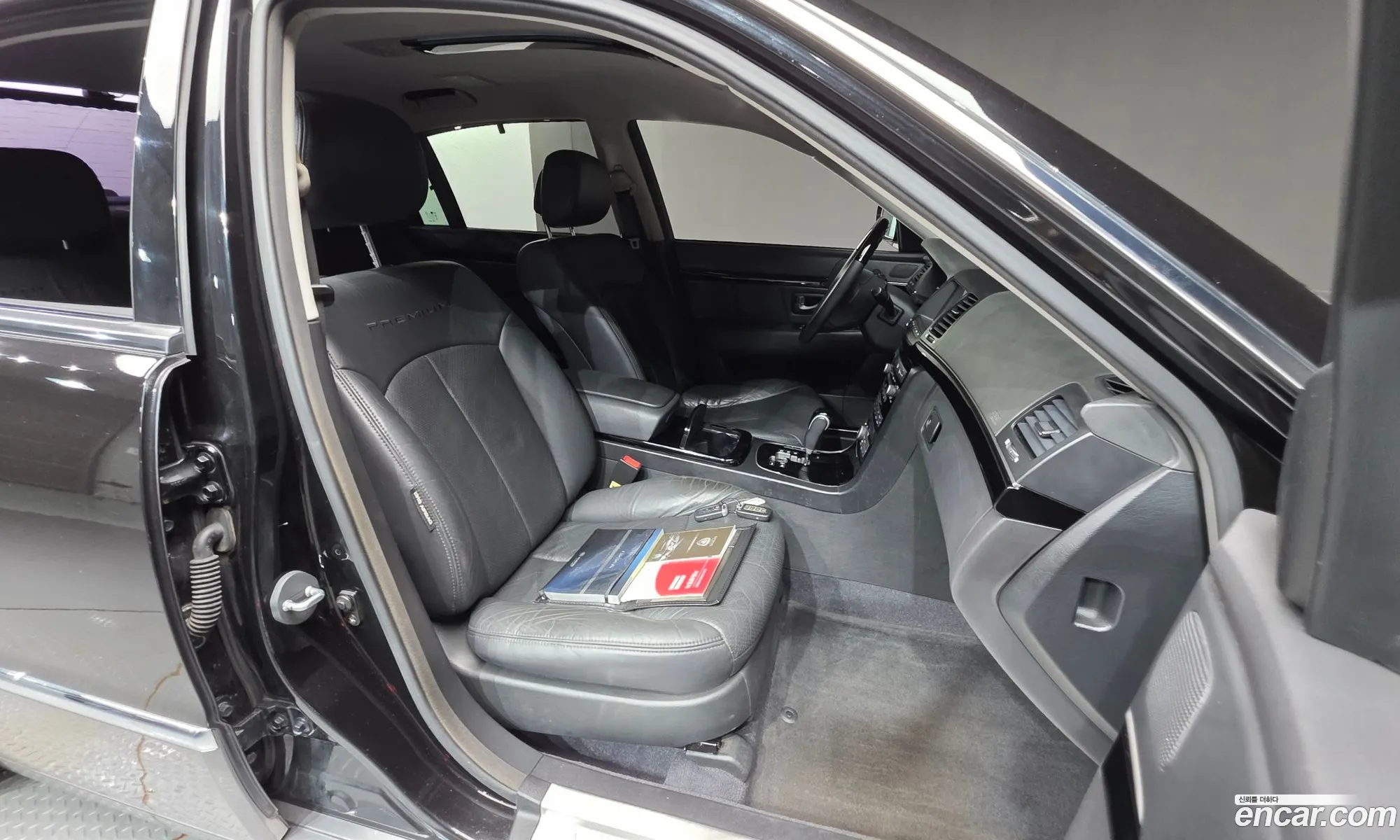 Kia Opirus Premium 2010 — 11