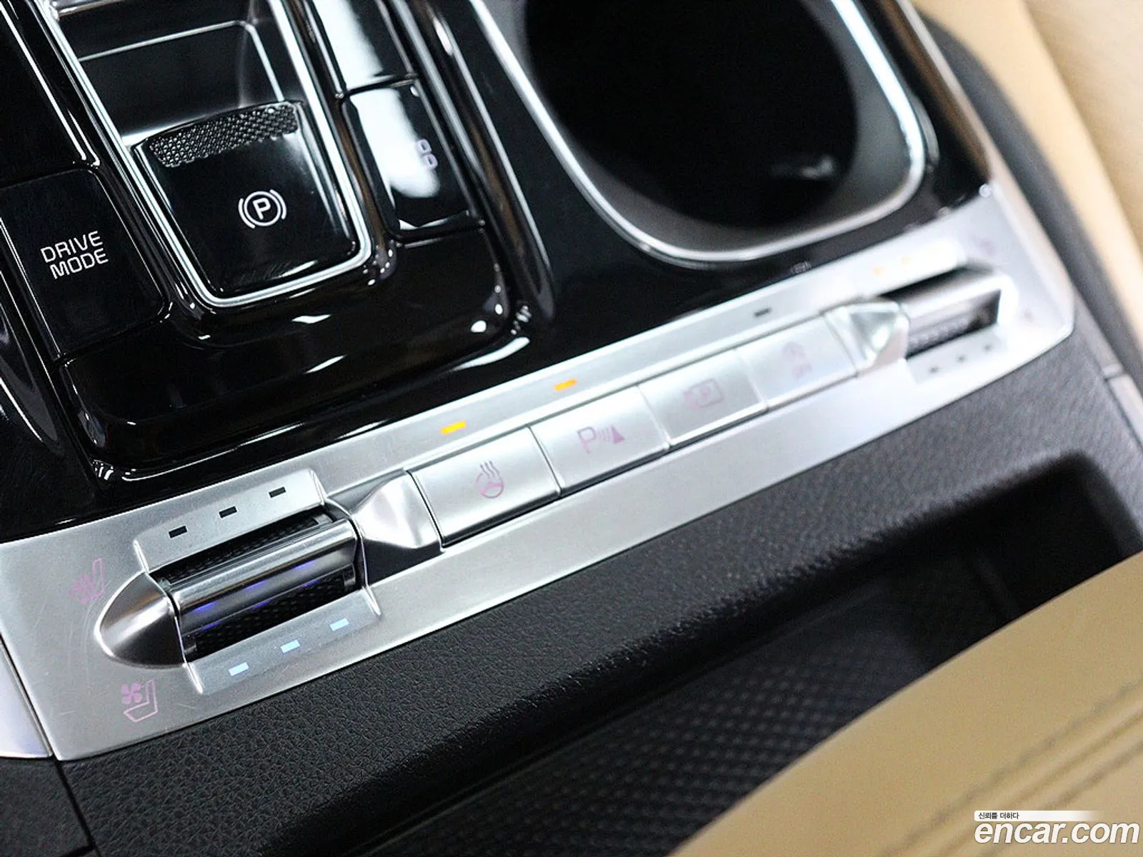Kia Carnival 2021 — 19