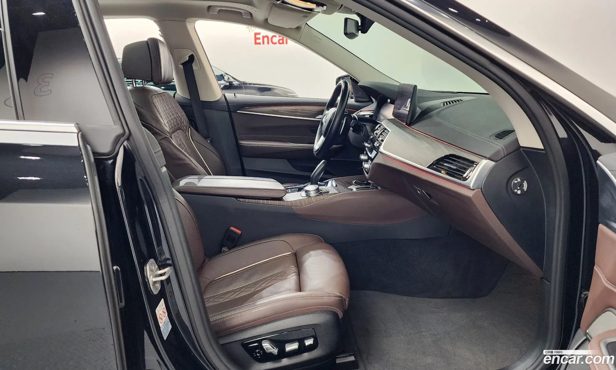 BMW 6 Series GT 2022 WBA61CC08NCJ08633 — 24
