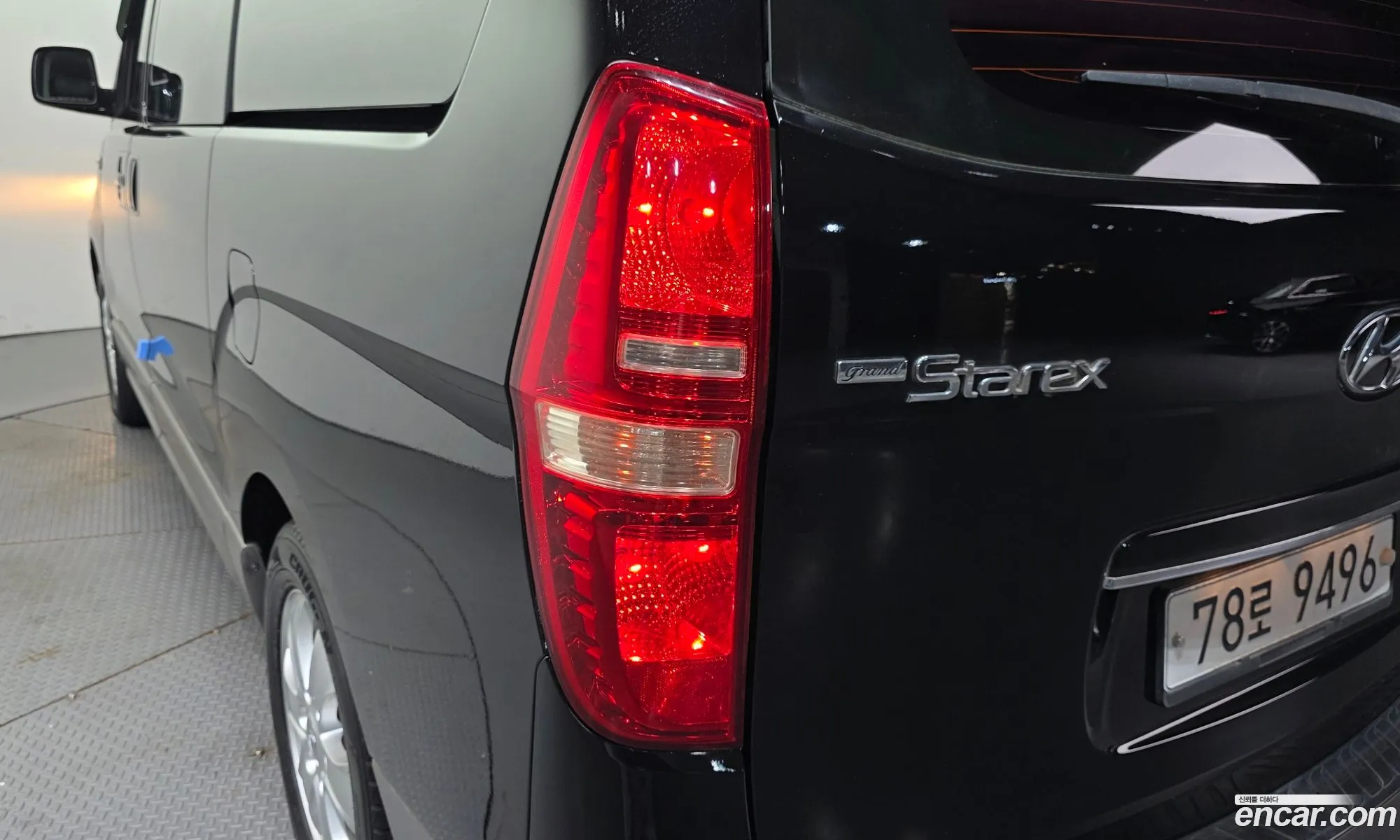 Hyundai Grand Starex 2013 — 28