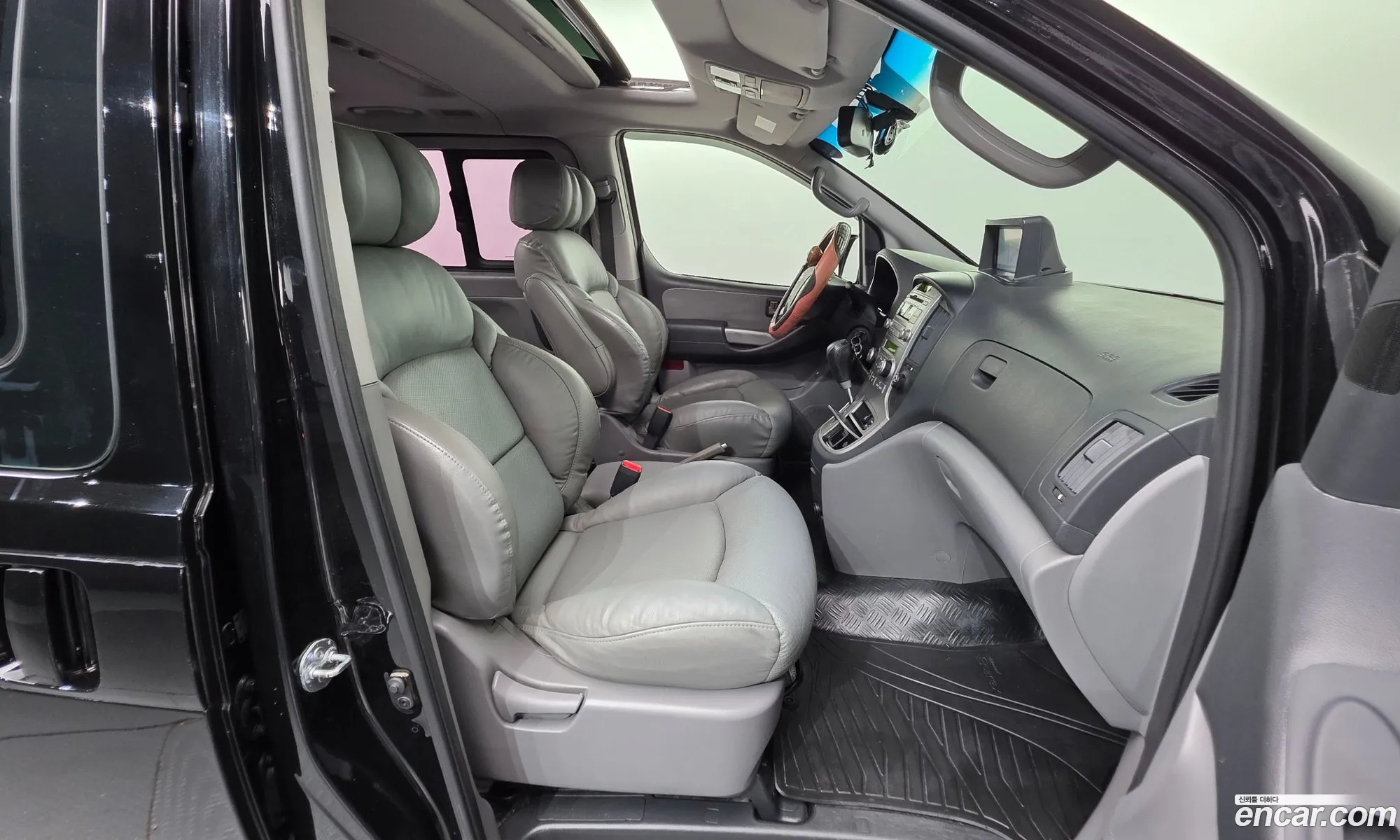 Hyundai Grand Starex 2013 — 5