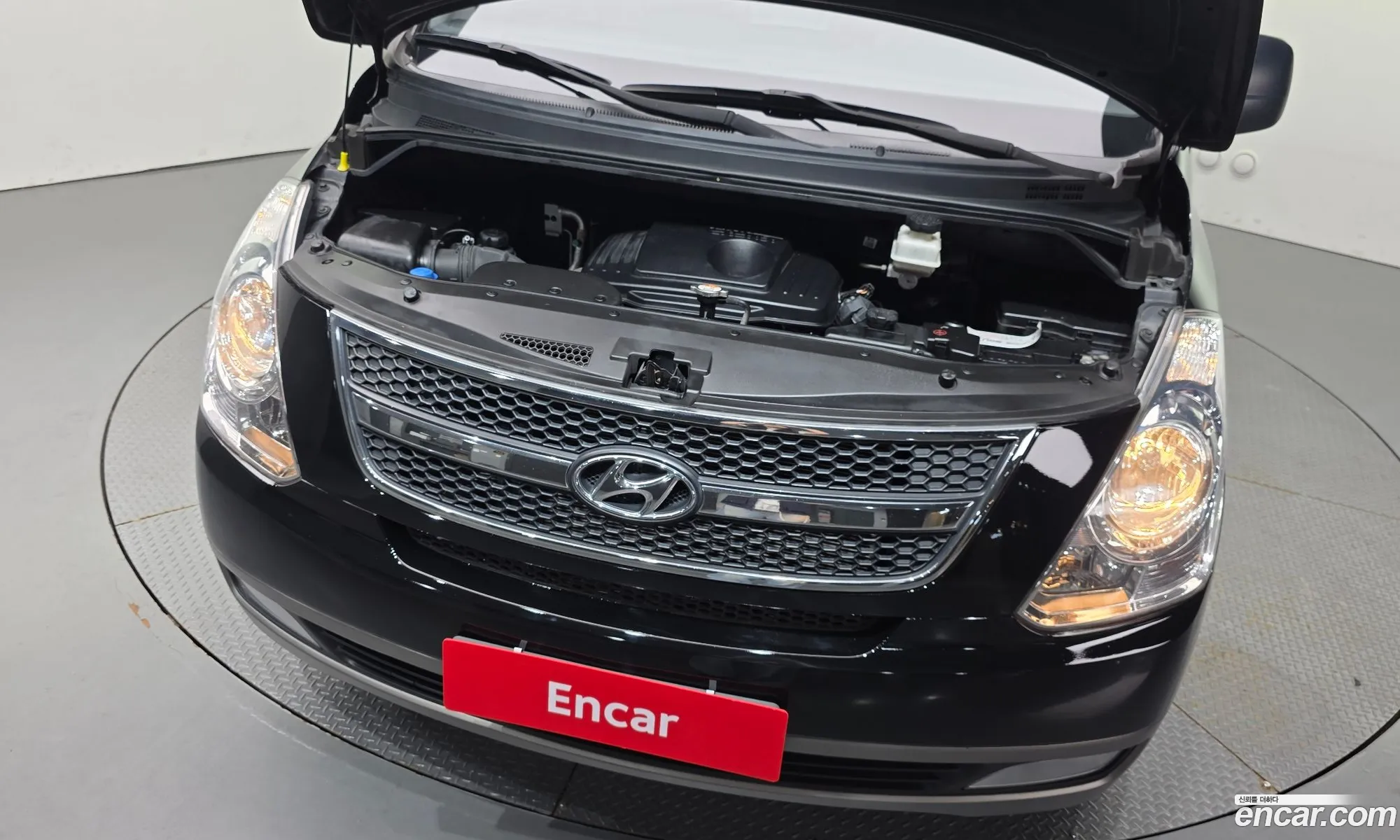 Hyundai Grand Starex 2013 — 16