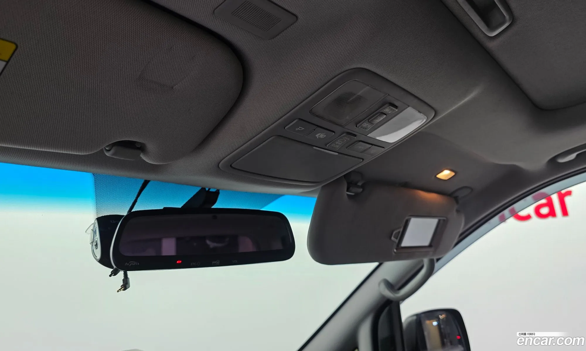 Hyundai Grand Starex 2013 — 21