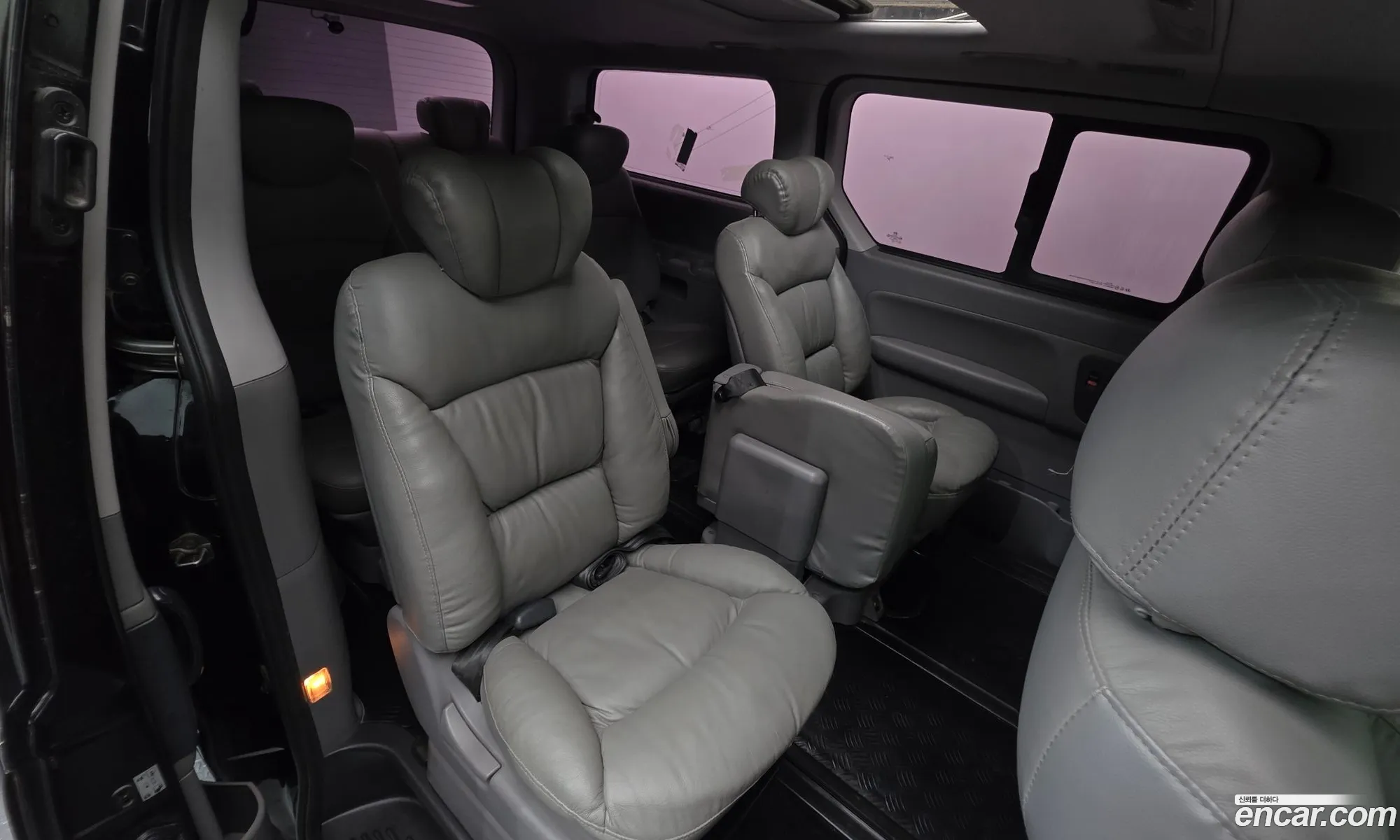 Hyundai Grand Starex 2013 — 19