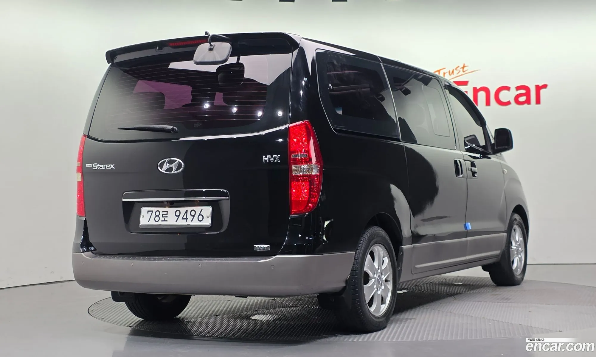 Hyundai Grand Starex 2013 — 18