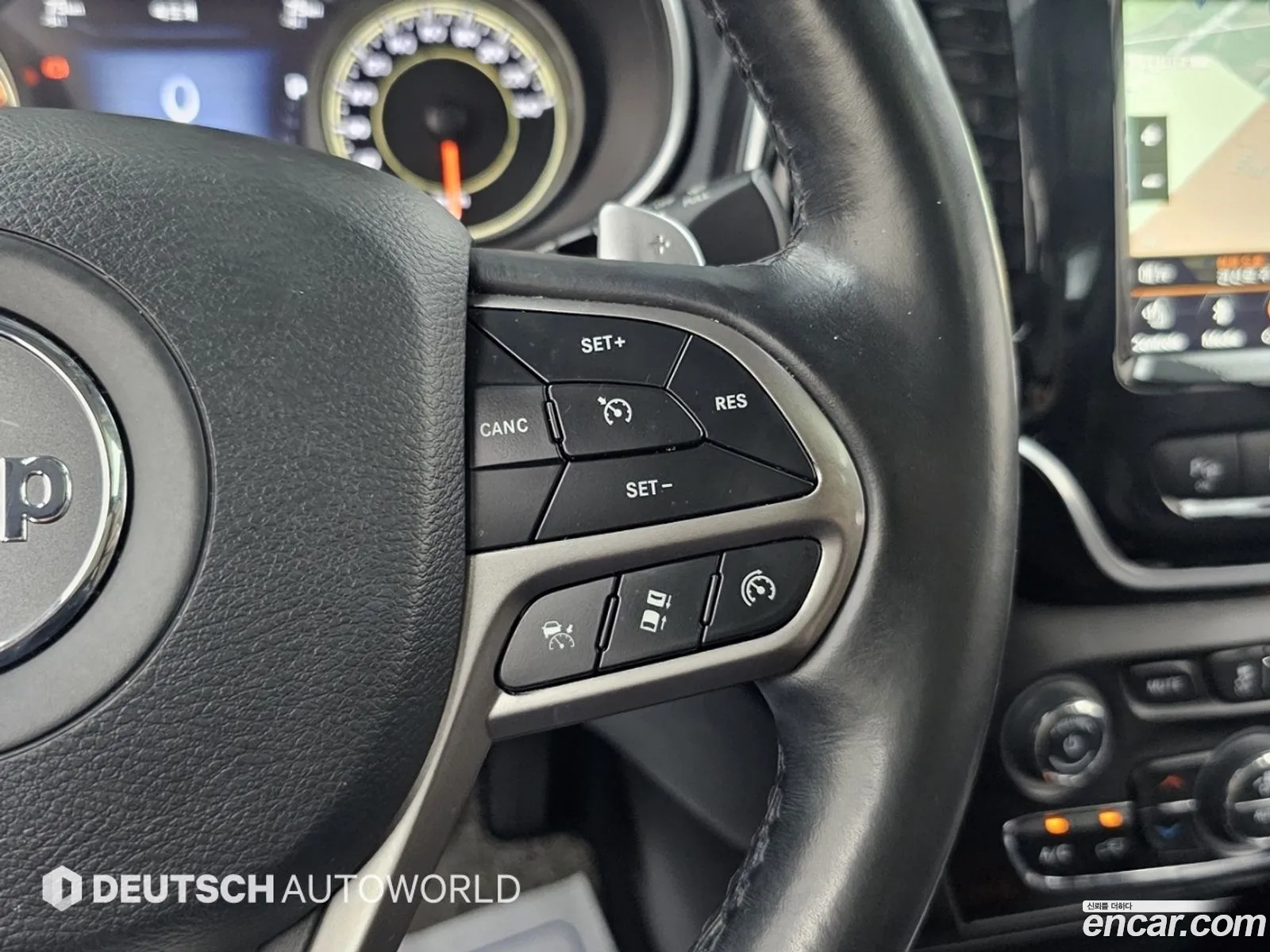 Jeep Cherokee 2021 — 4