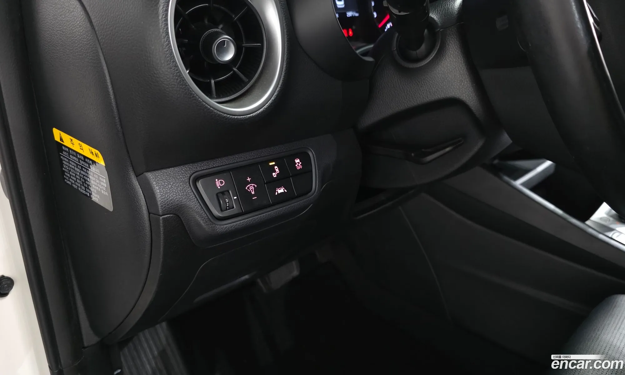 Kia K3 2019 KNAF241BELA871404 — 25