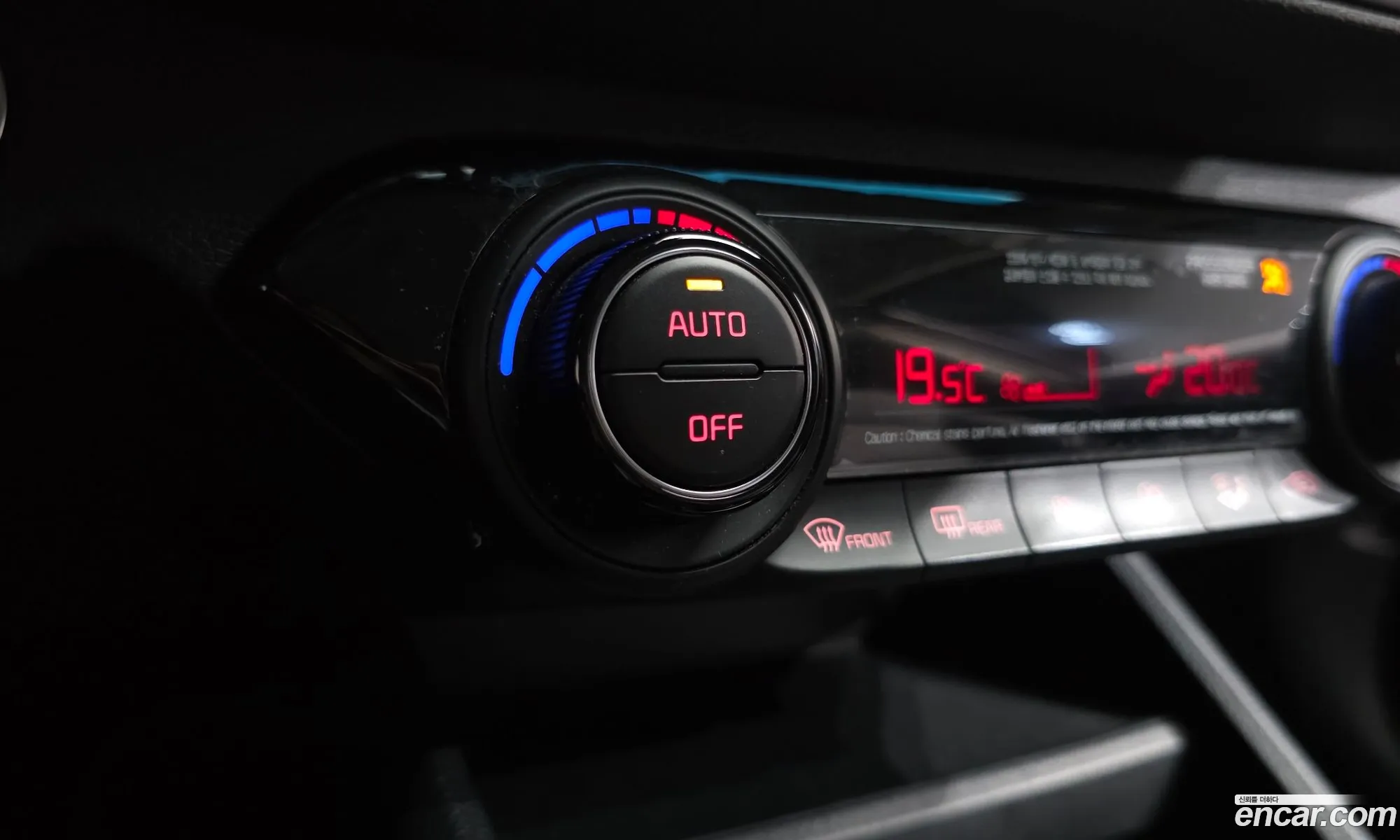 Kia K3 2019 KNAF241BELA871404 — 4