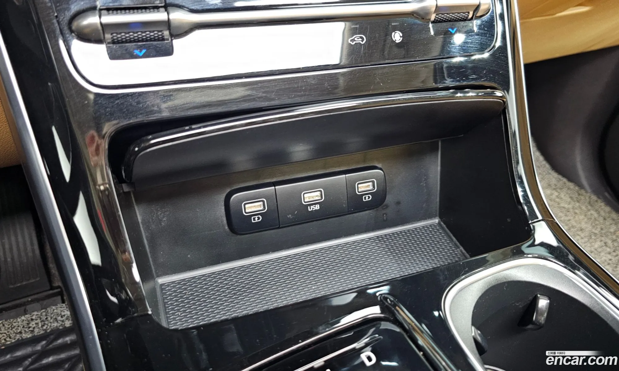 Kia Carnival 2020 KNANC81BBMS028006 — 17